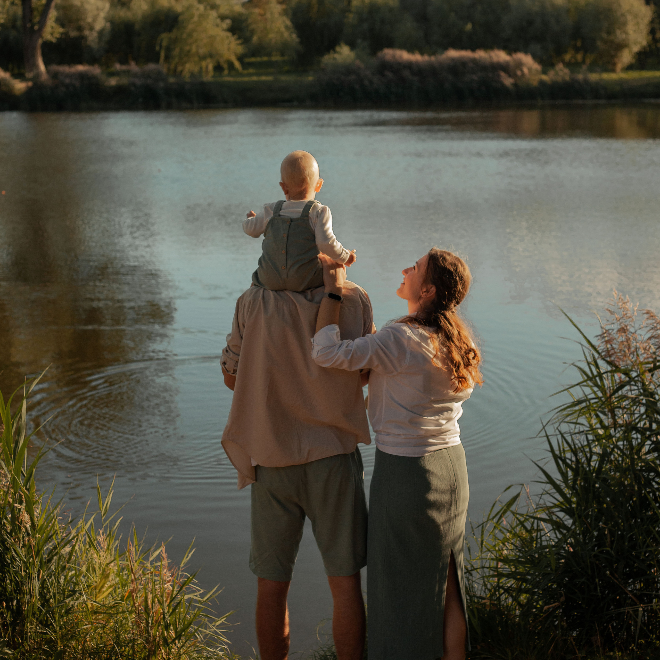 Семейная прогулка в парке