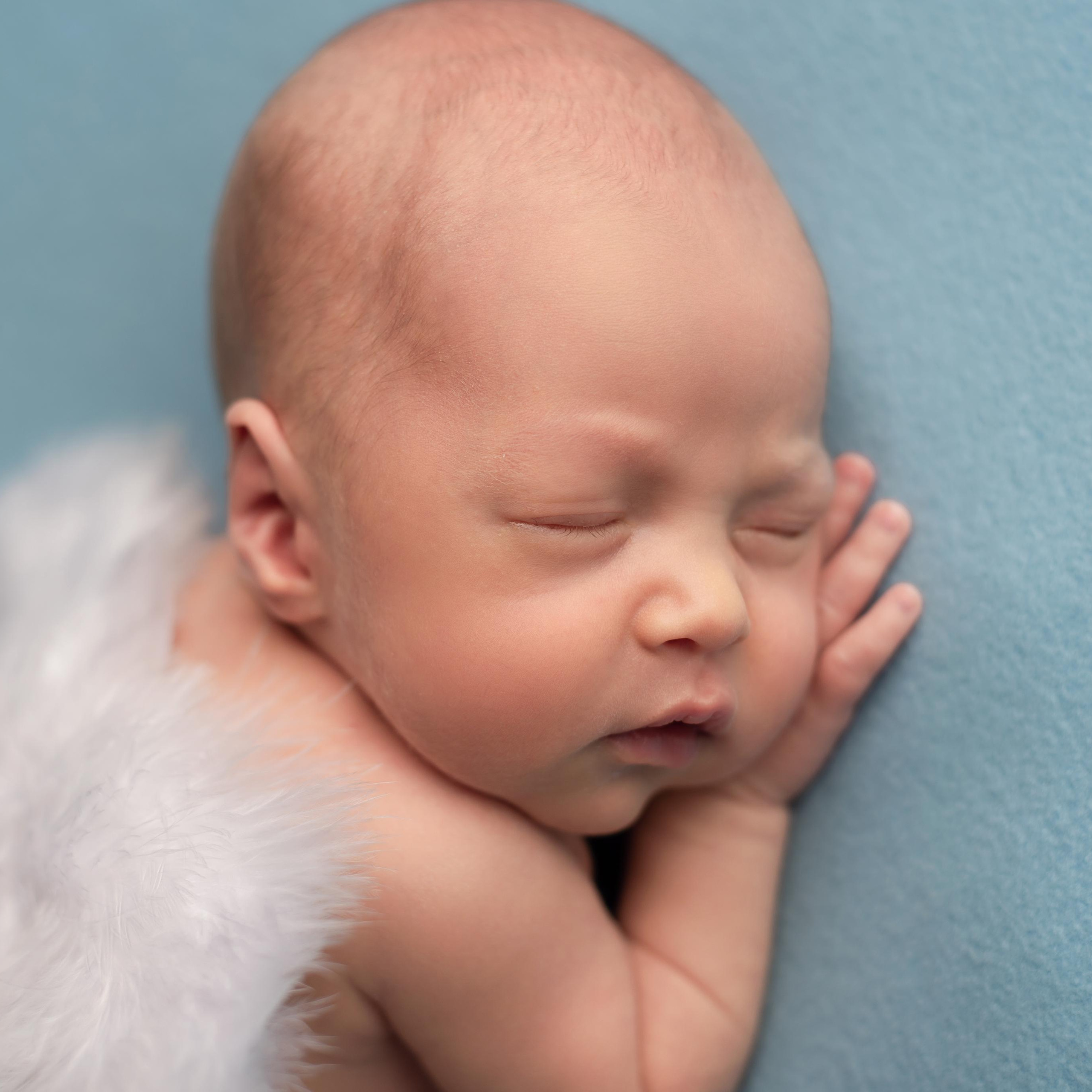 Фотограф новорожденных в городе Екатеринбург, Дегтярск, Ревда newborn. Фотограф новорожденных в Екатеринбурге Анастасия Карманова