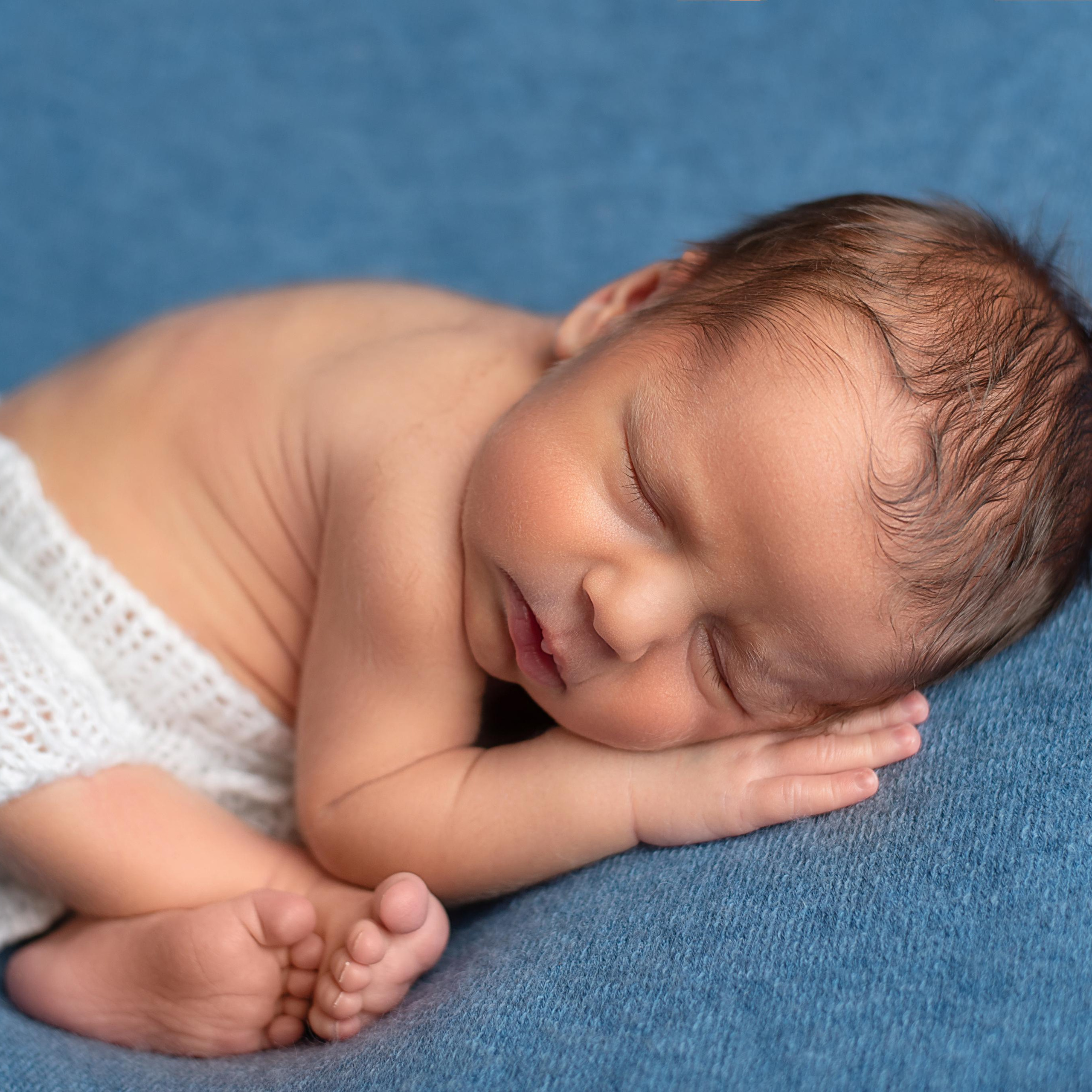 Фотограф новорожденных в городе Екатеринбург, Дегтярск, Ревда newborn. Фотограф новорожденных в Екатеринбурге Анастасия Карманова