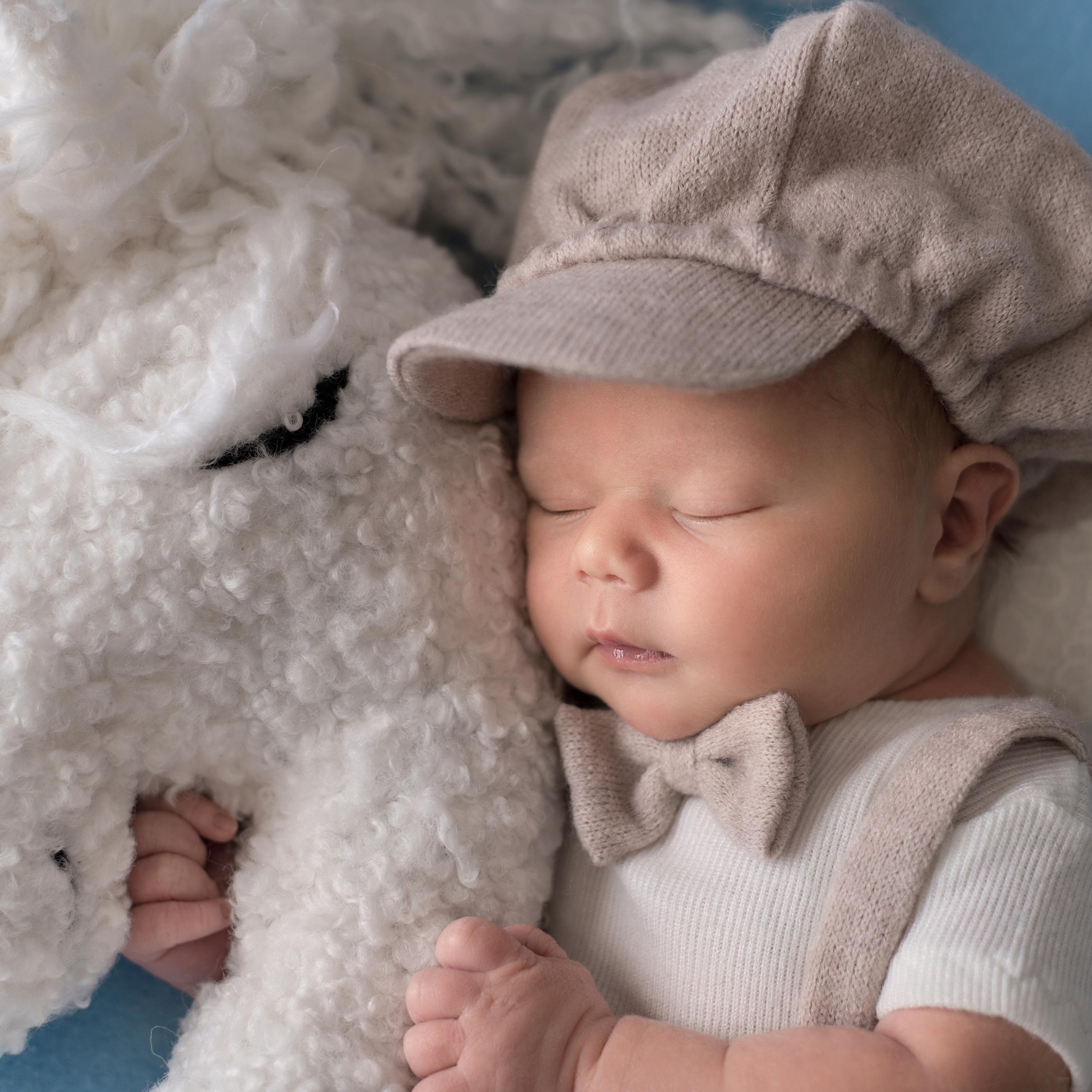 Фотограф новорожденных в городе Екатеринбург, Дегтярск, Ревда newborn. Фотограф новорожденных в Екатеринбурге Анастасия Карманова