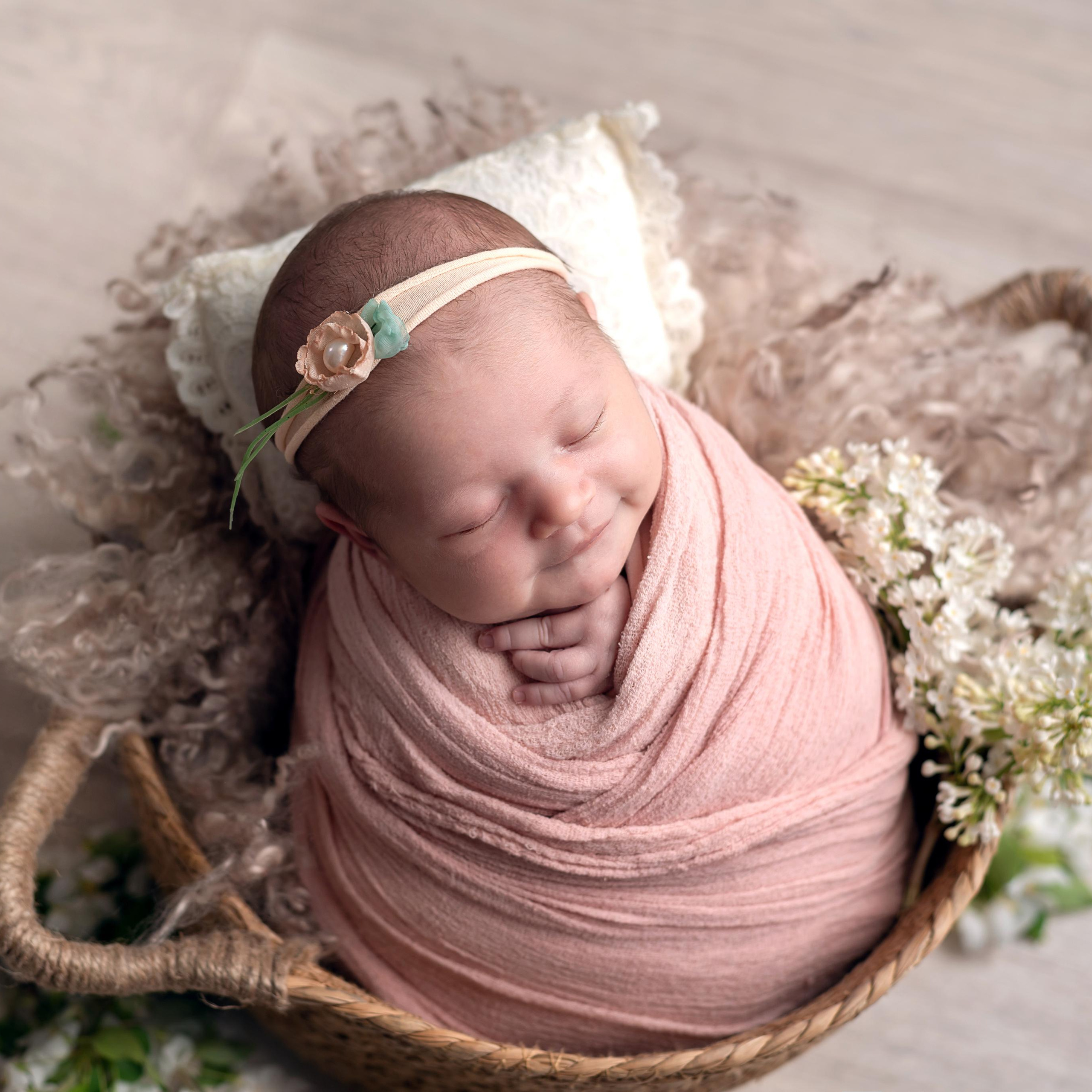 Фотограф новорожденных в городе Екатеринбург, Дегтярск, Ревда newborn. Фотограф новорожденных в Екатеринбурге Анастасия Карманова