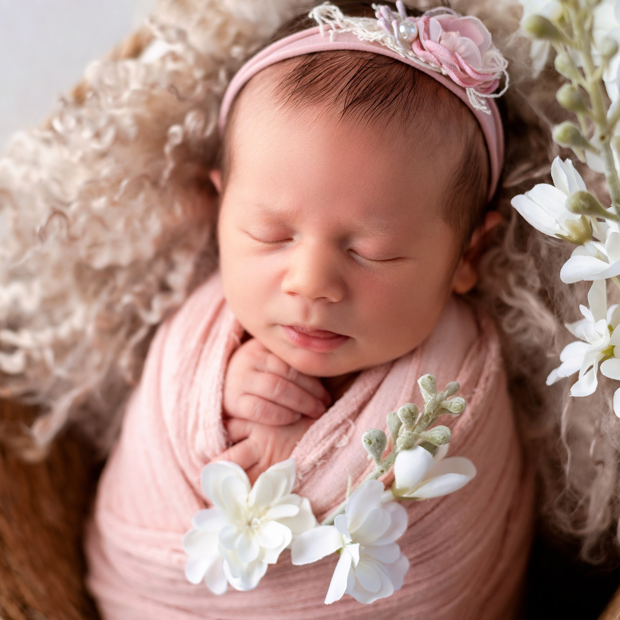 Фотограф новорожденных в городе Екатеринбург, Дегтярск, Ревда newborn. Фотограф новорожденных в Екатеринбурге Анастасия Карманова