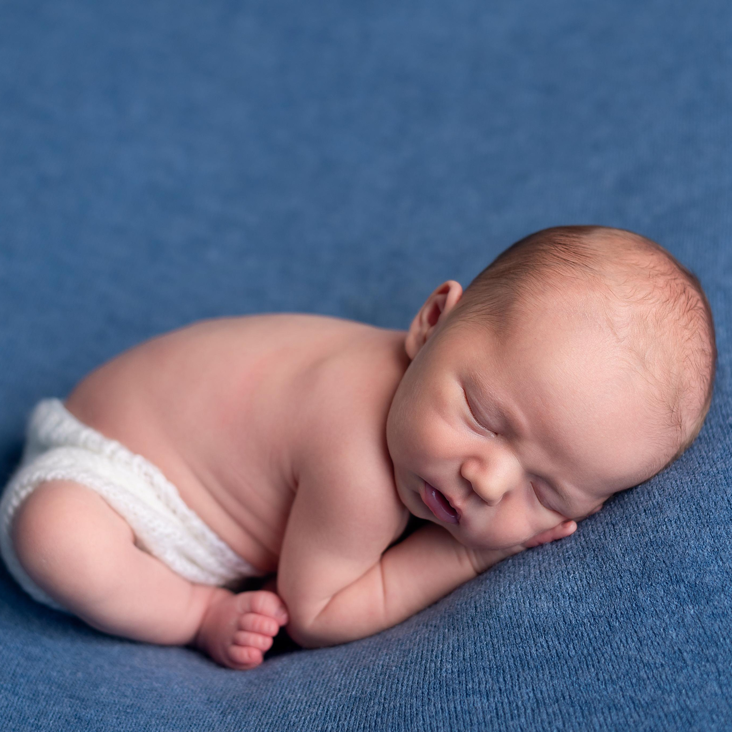 Фотограф новорожденных в городе Екатеринбург, Дегтярск, Ревда newborn. Фотограф новорожденных в Екатеринбурге Анастасия Карманова