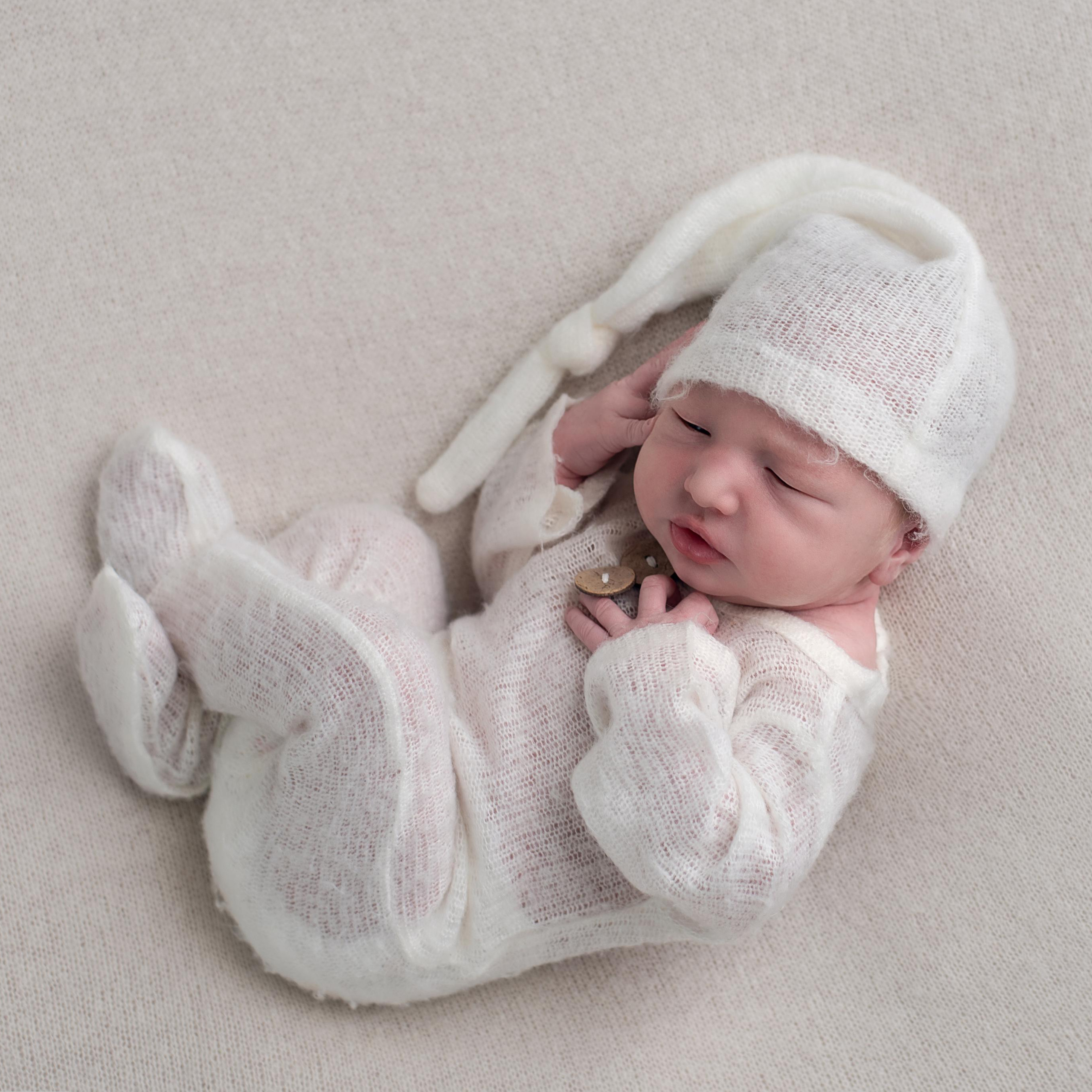 Фотограф новорожденных в городе Екатеринбург, Дегтярск, Ревда newborn. Фотограф новорожденных в Екатеринбурге Анастасия Карманова