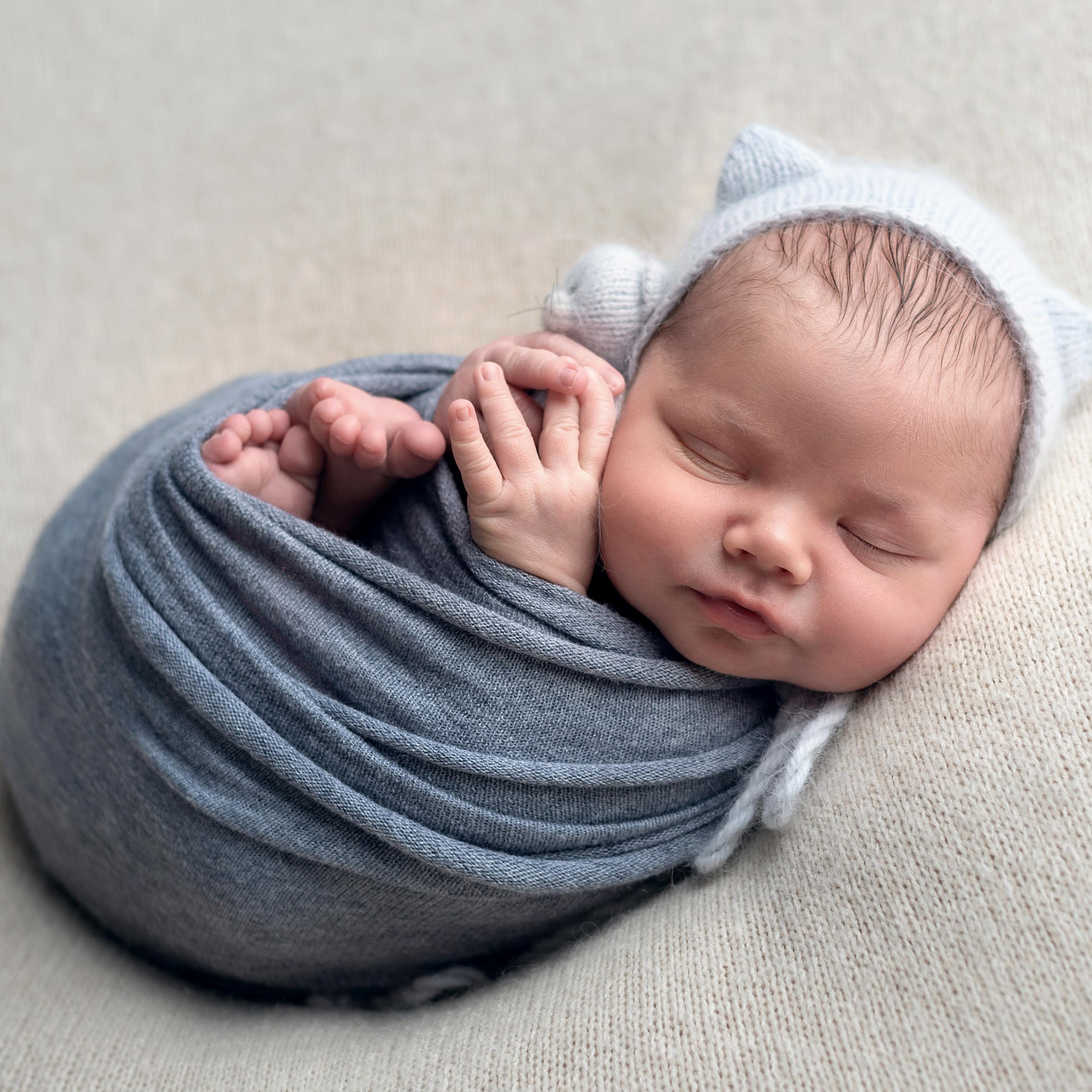 Фотограф новорожденных в городе Екатеринбург, Дегтярск, Ревда newborn. Фотограф новорожденных в Екатеринбурге Анастасия Карманова