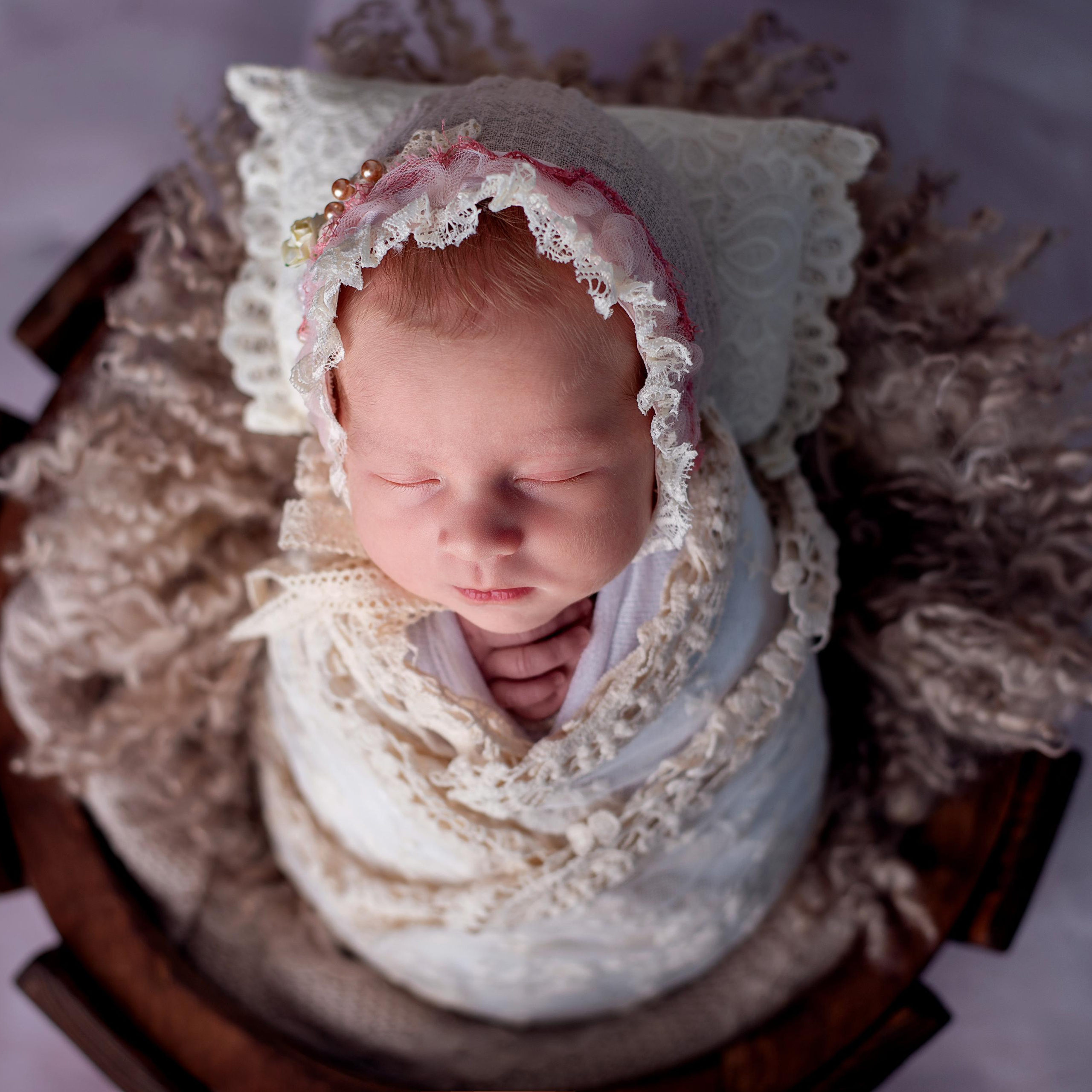 Фотограф новорожденных в городе Екатеринбург, Дегтярск, Ревда newborn. Фотограф новорожденных в Екатеринбурге Анастасия Карманова