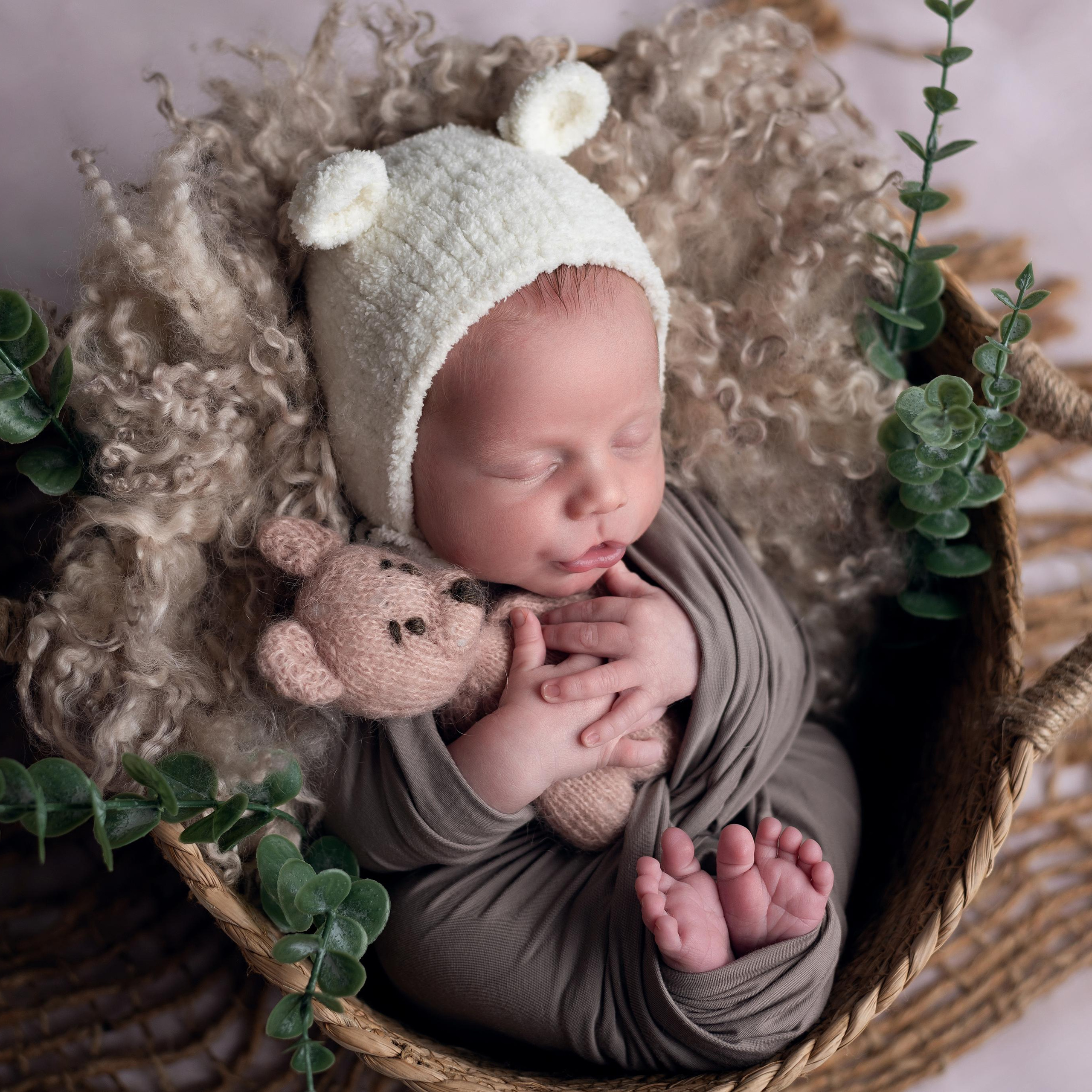 Фотограф новорожденных в городе Екатеринбург, Дегтярск, Ревда newborn. Фотограф новорожденных в Екатеринбурге Анастасия Карманова