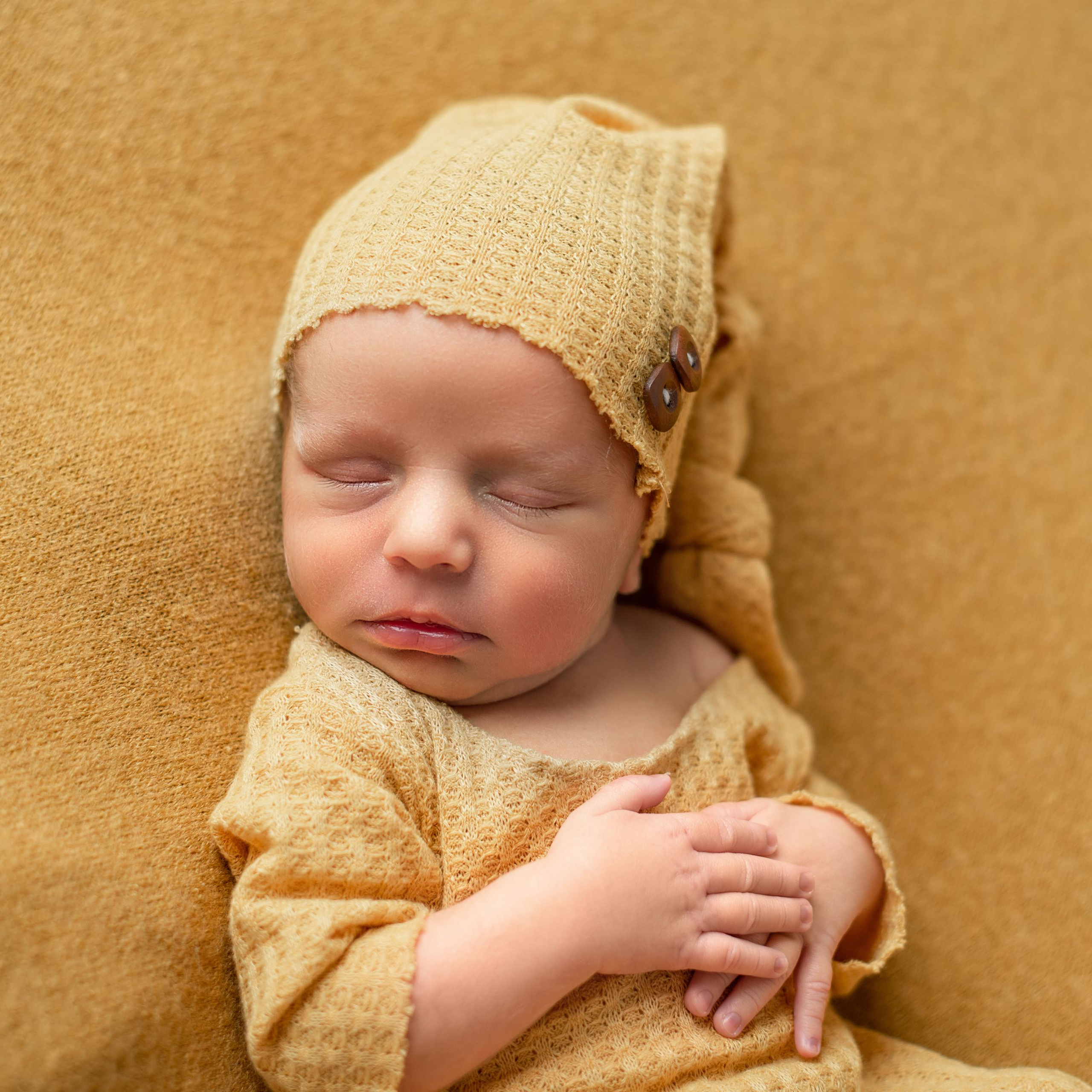 Фотограф новорожденных в городе Екатеринбург, Дегтярск, Ревда newborn. Фотограф новорожденных в Екатеринбурге Анастасия Карманова