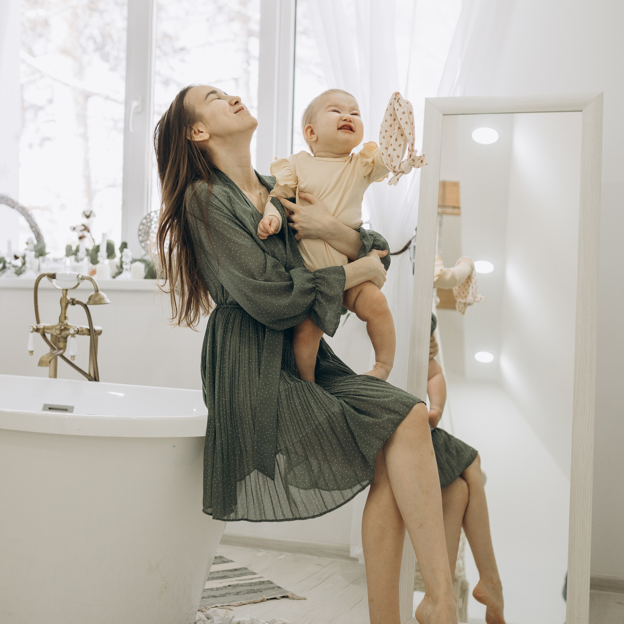 Мама и дочь эмоции счастье 