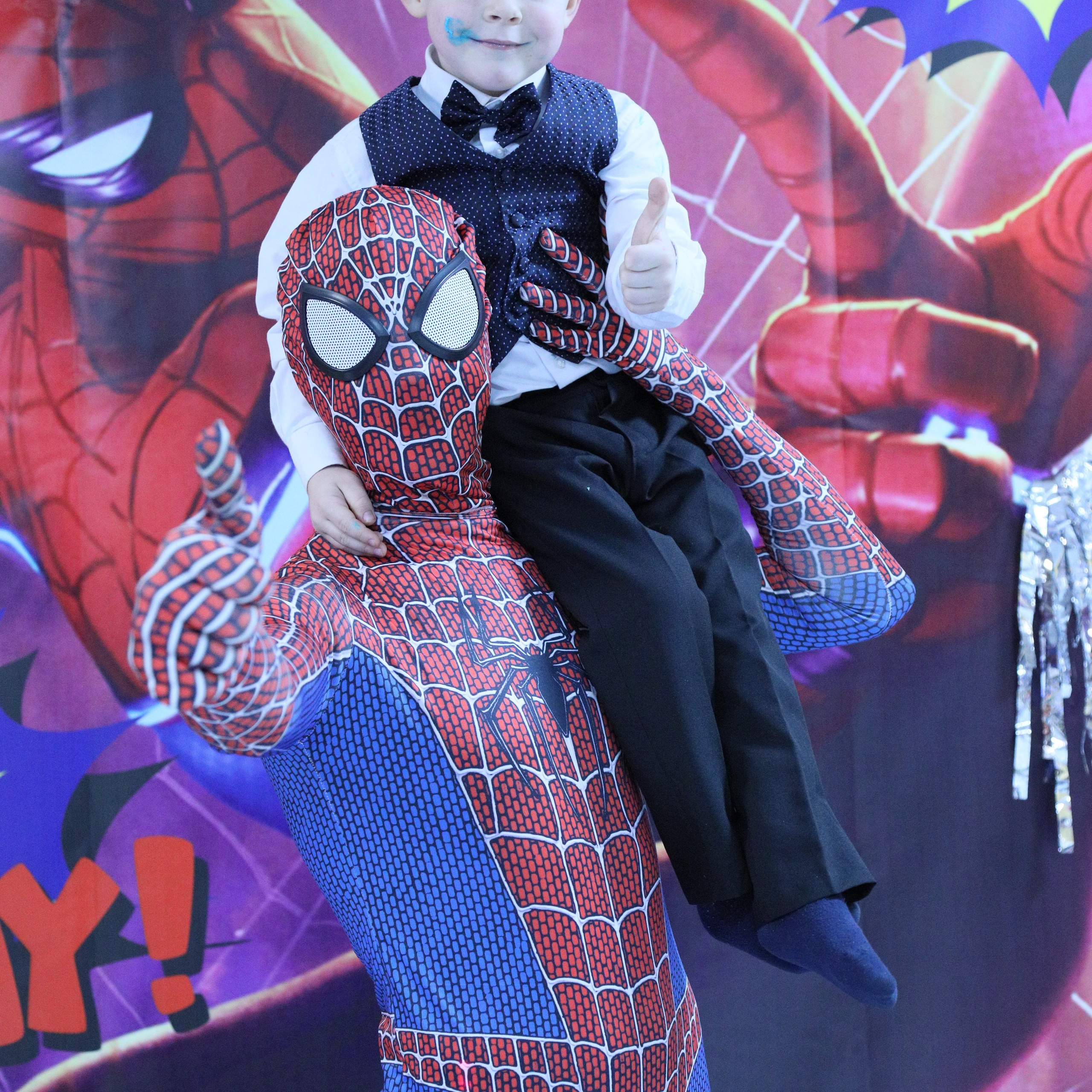 Семейная фотосессия love story. Загородная фотостудия Глэмпинг в МО