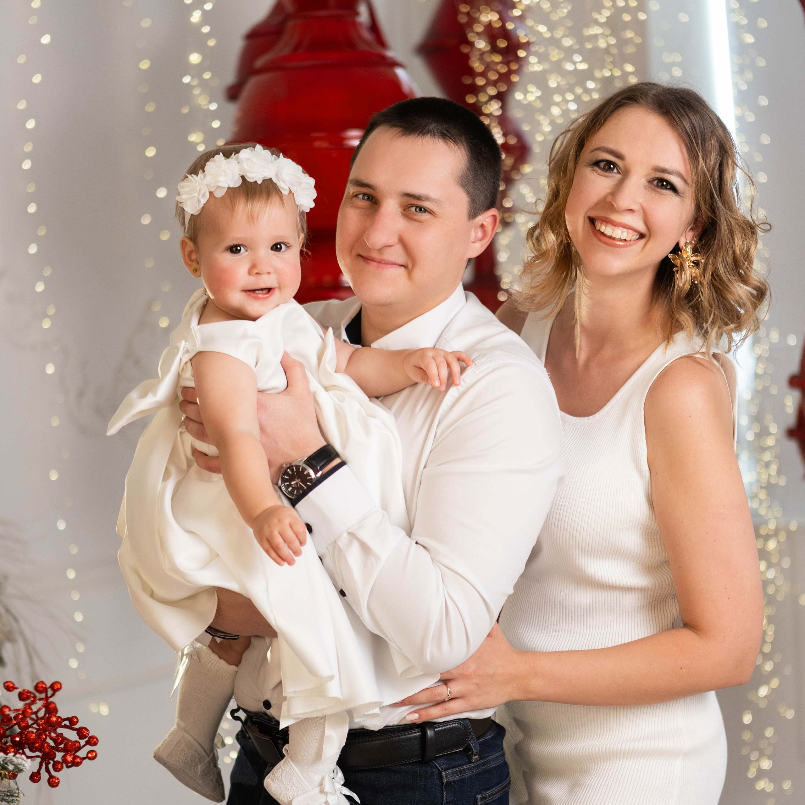 Татьяна, Сергей и София. Фотостудия «Alice», зал Зазеркалье