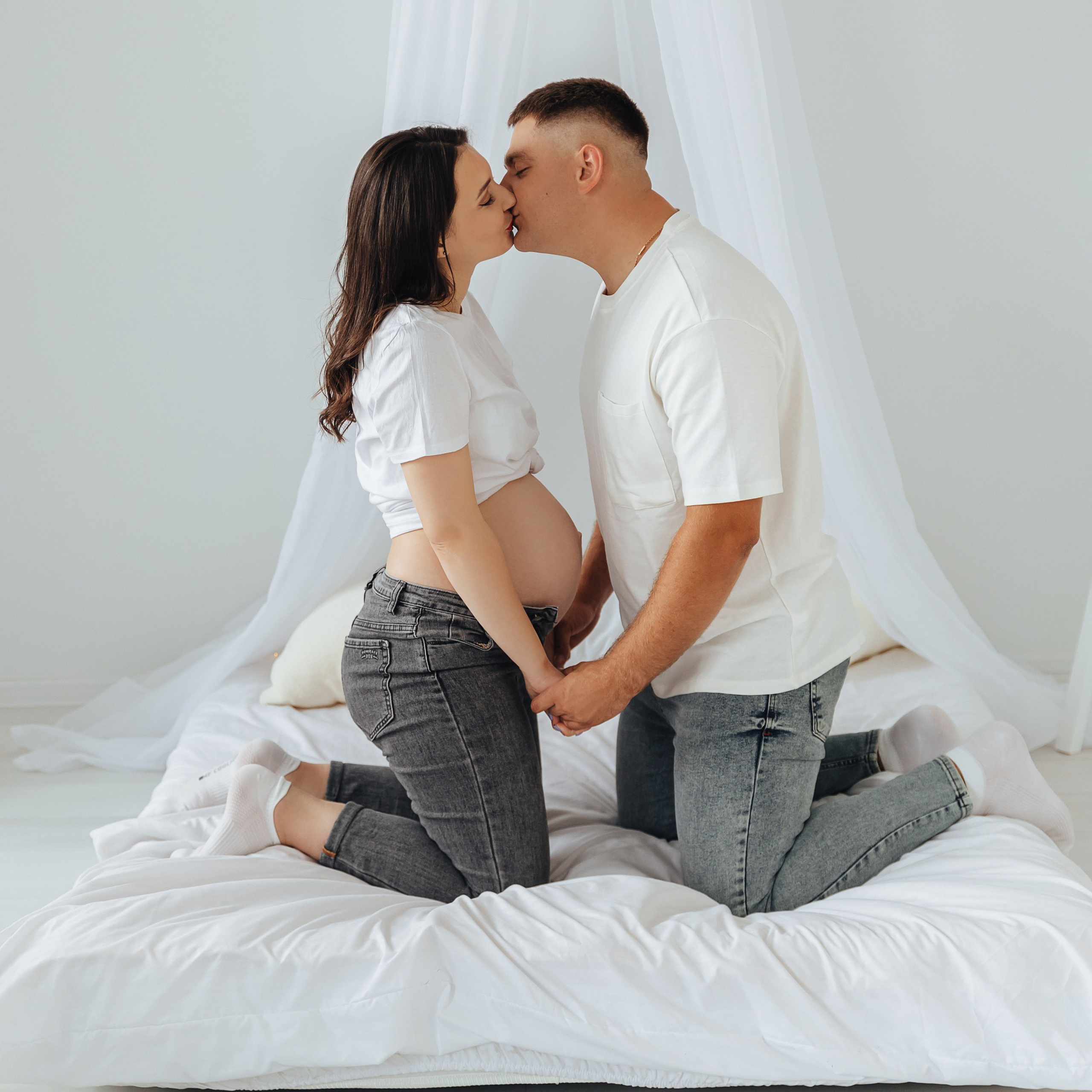 Съемка беременности в студии