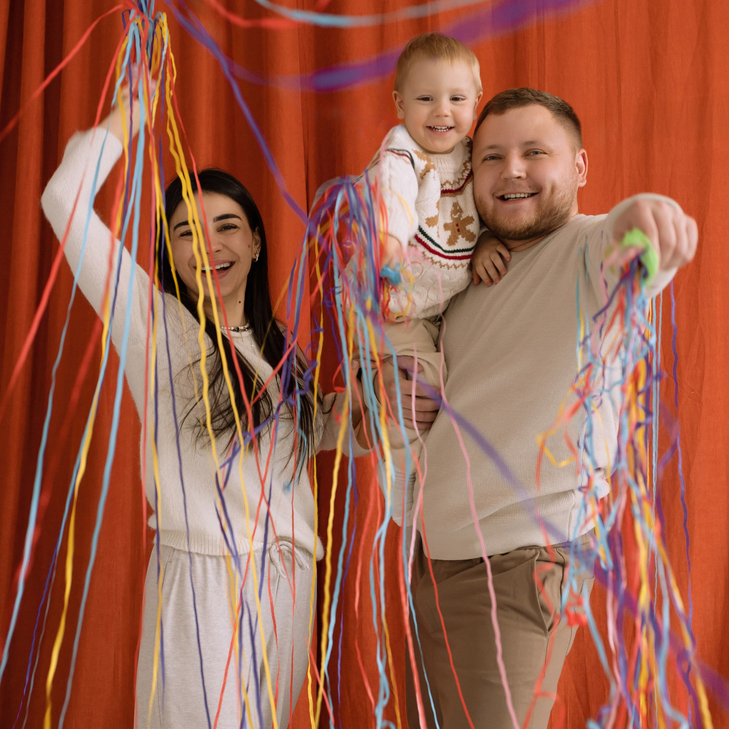 ⠀Антон, Анжелика и Мирон