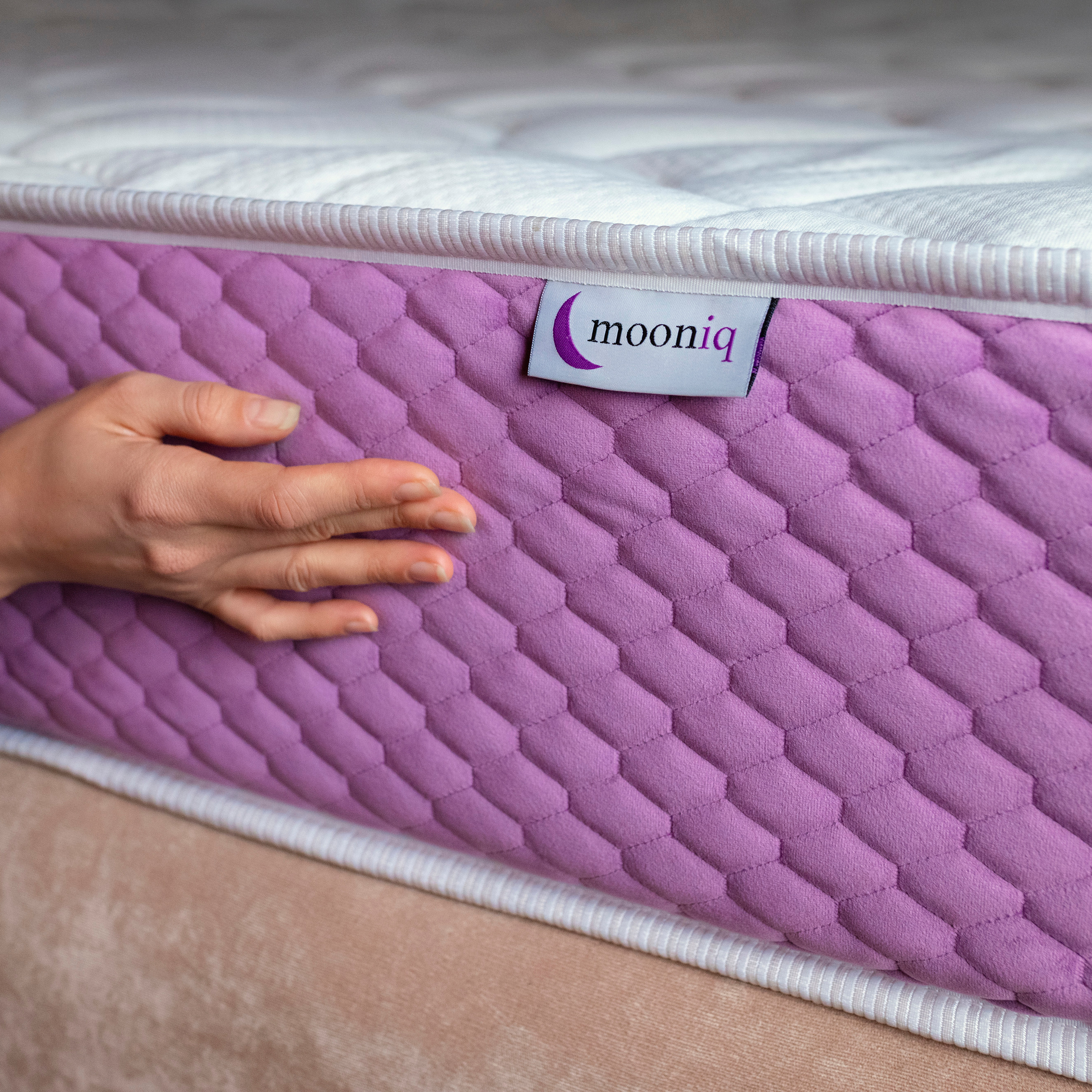MOONIQ — матрасы премиум класса