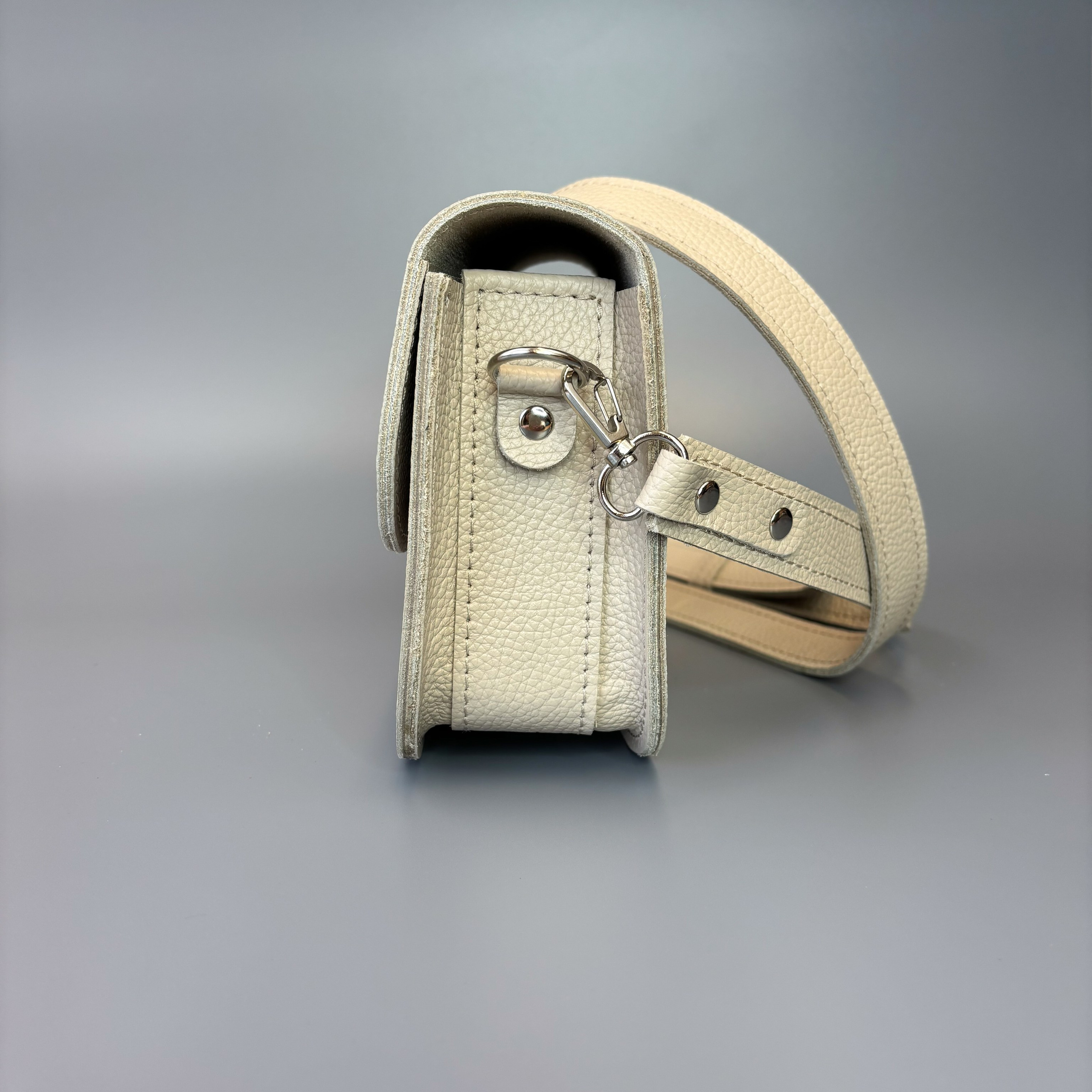 Нэя бежевая. Бренд Alligatore Biaco — это изящные изделия из натуральной кожи