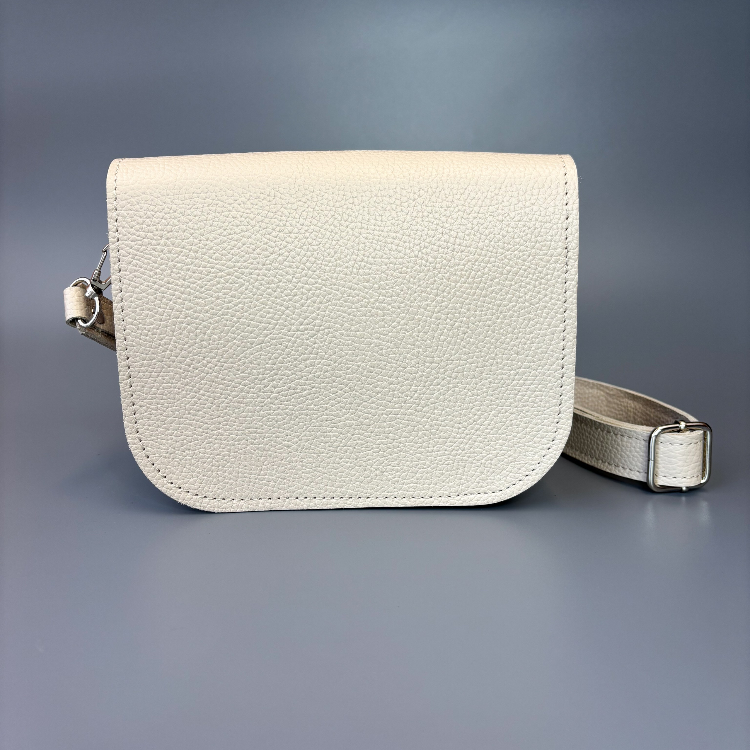 Нэя бежевая. Бренд Alligatore Biaco — это изящные изделия из натуральной кожи