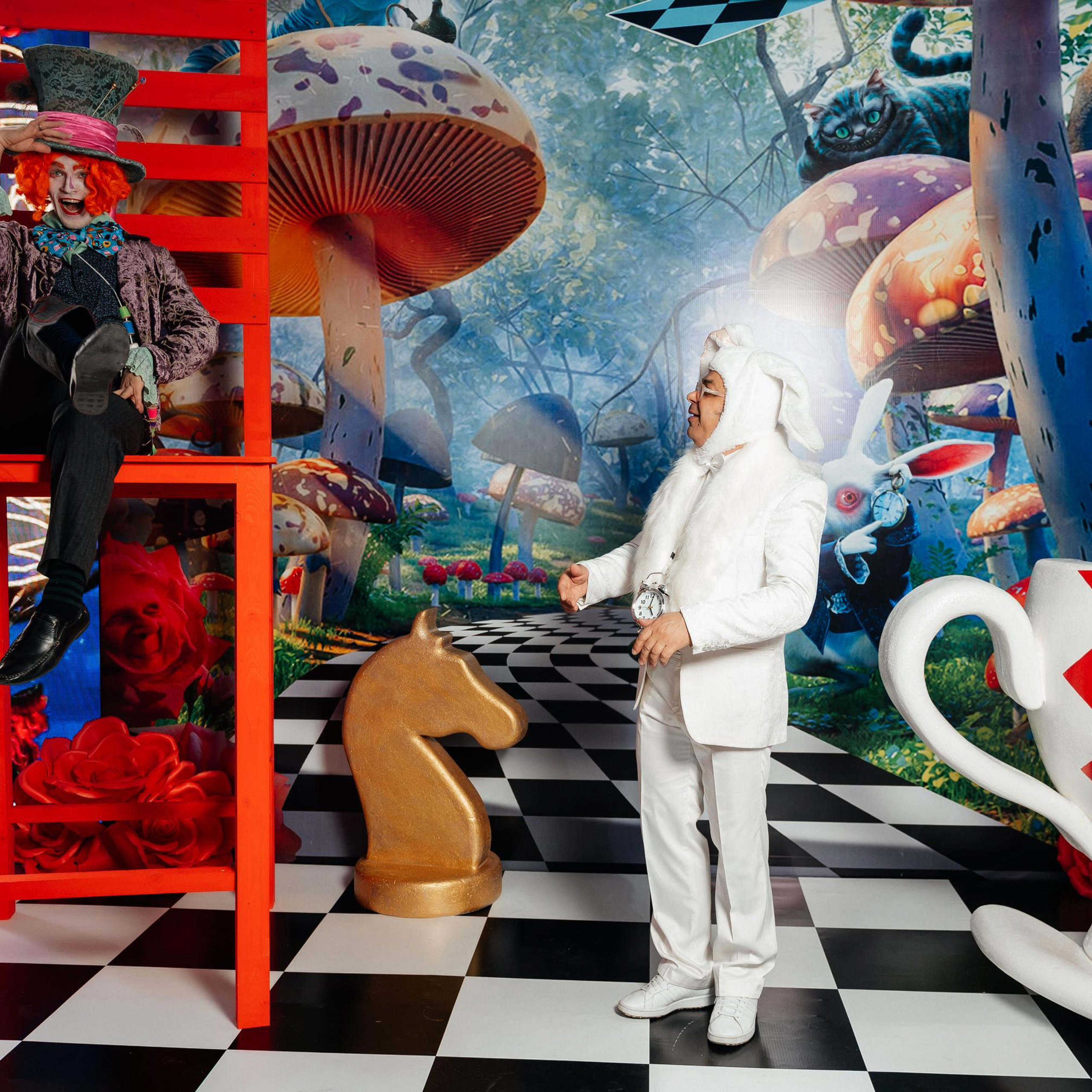 Алиса в стране чудес