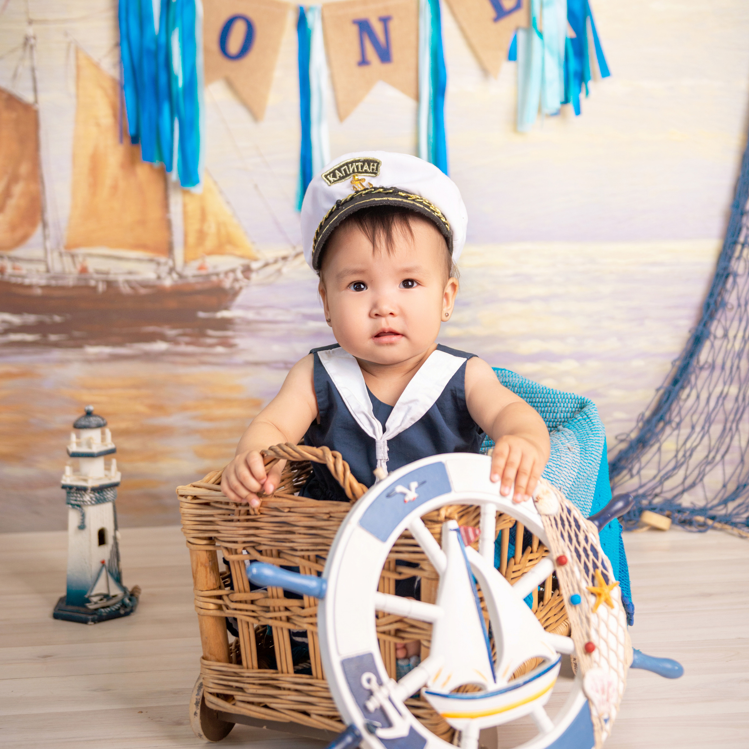 Костюмированные фотосессии на год. Студия семейной и детской фотографии