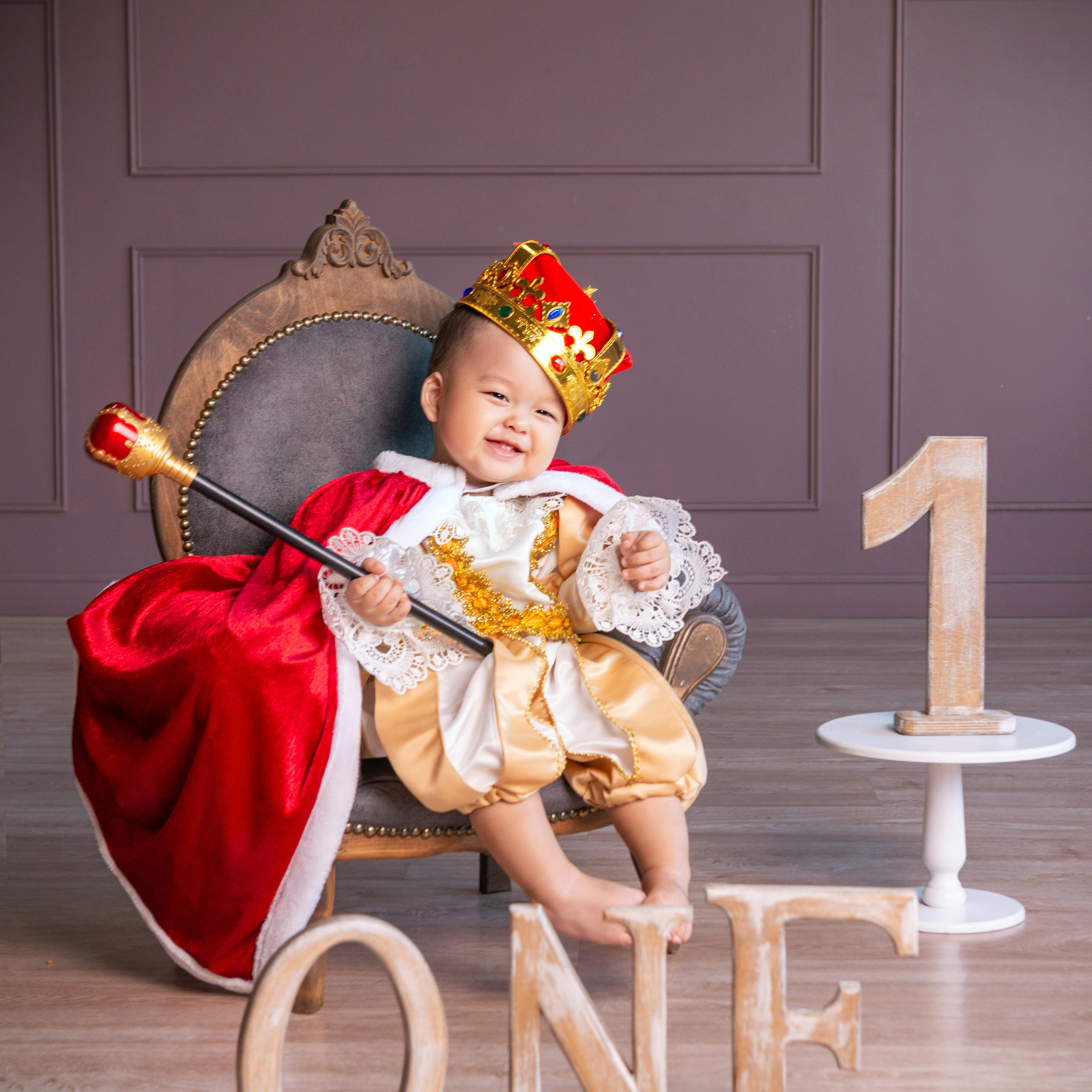 Костюмированные фотосессии на год. Студия семейной и детской фотографии