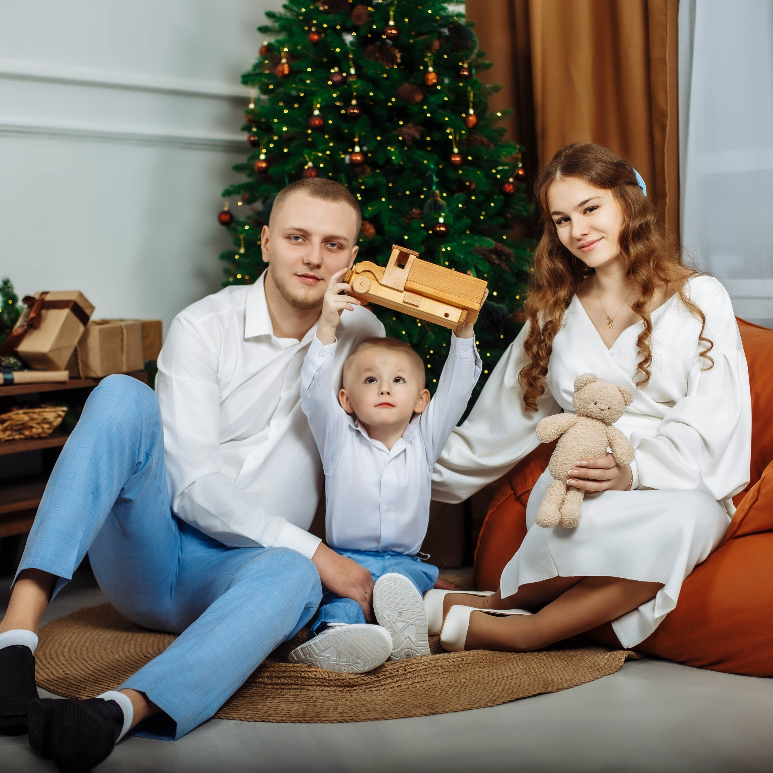 Семейная фотосессия как подарок на годовщину, фотограф Павел Коротков 8(926)706-36-21