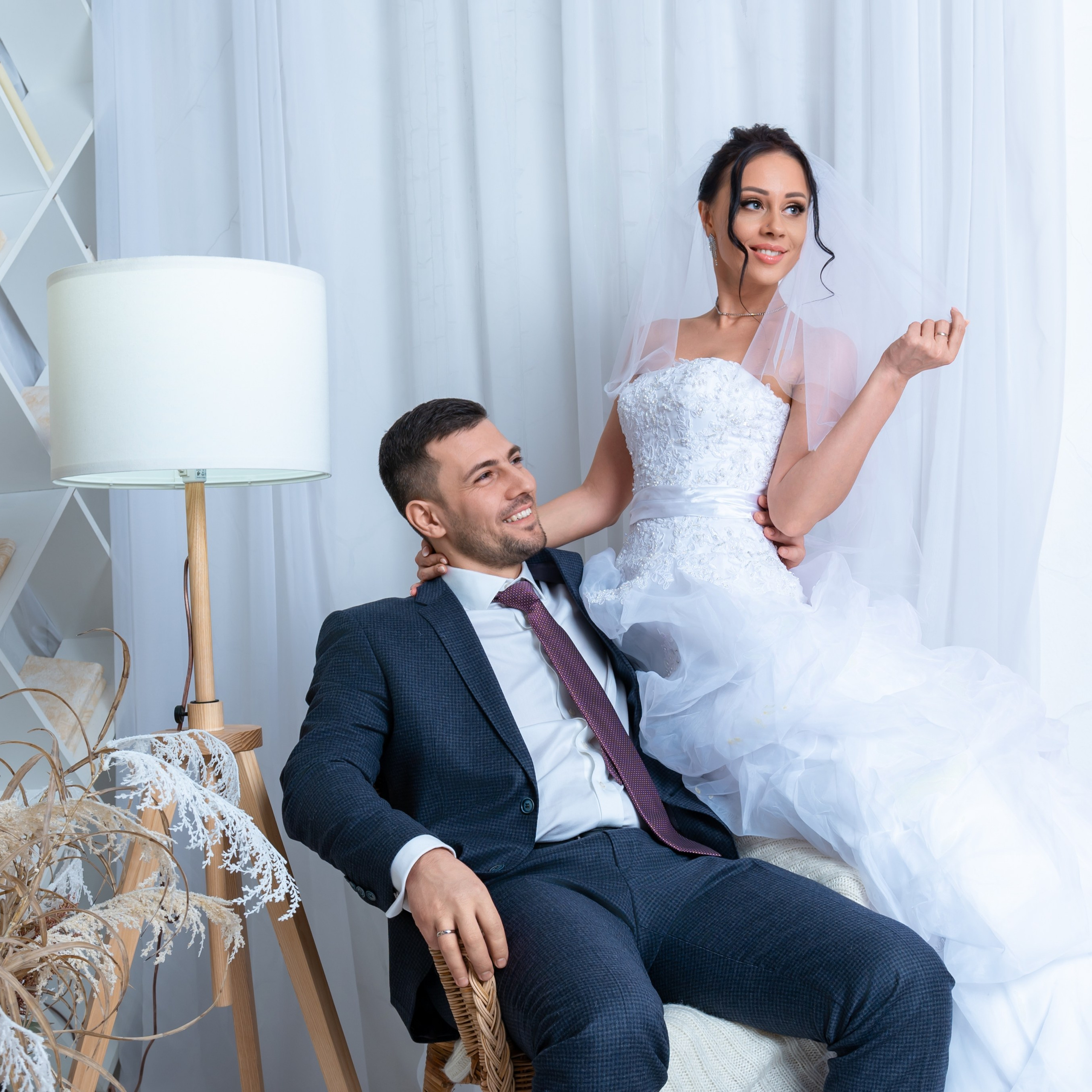 Красивая и сухая фотосессия от фотографа Павла Короткова, я знаю все лучшие и красивые места для свадебной фотосессии. Написать в мессенджер свадебному фотографу 8(926)706-36-21