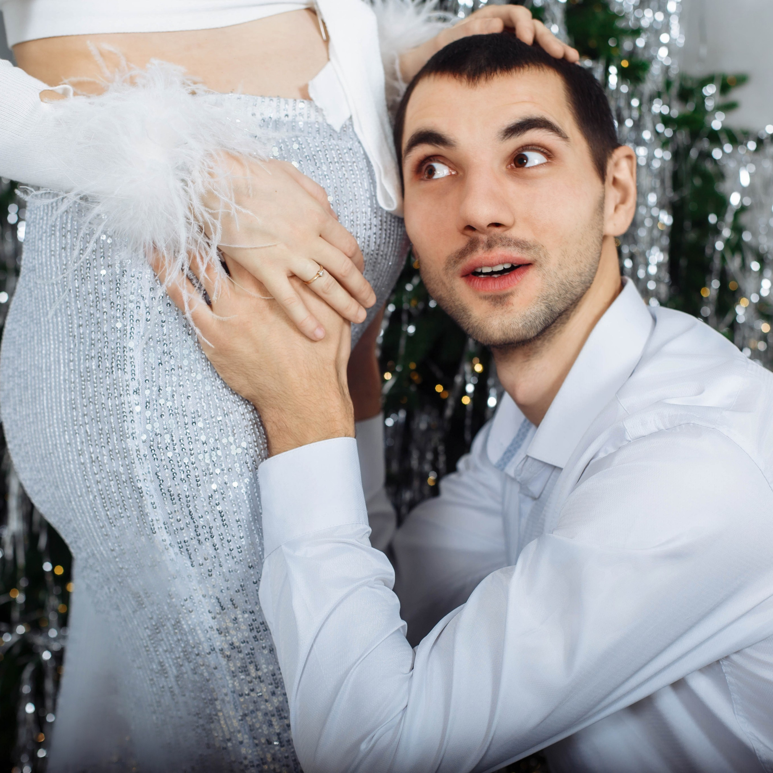 Забронировать фотографа и видеографа на свадебную фотосессию в Москве и области, выгодно и красиво в любую погоду, записаться на съёмку на сайте через мессенджер 8(926)706-36-21