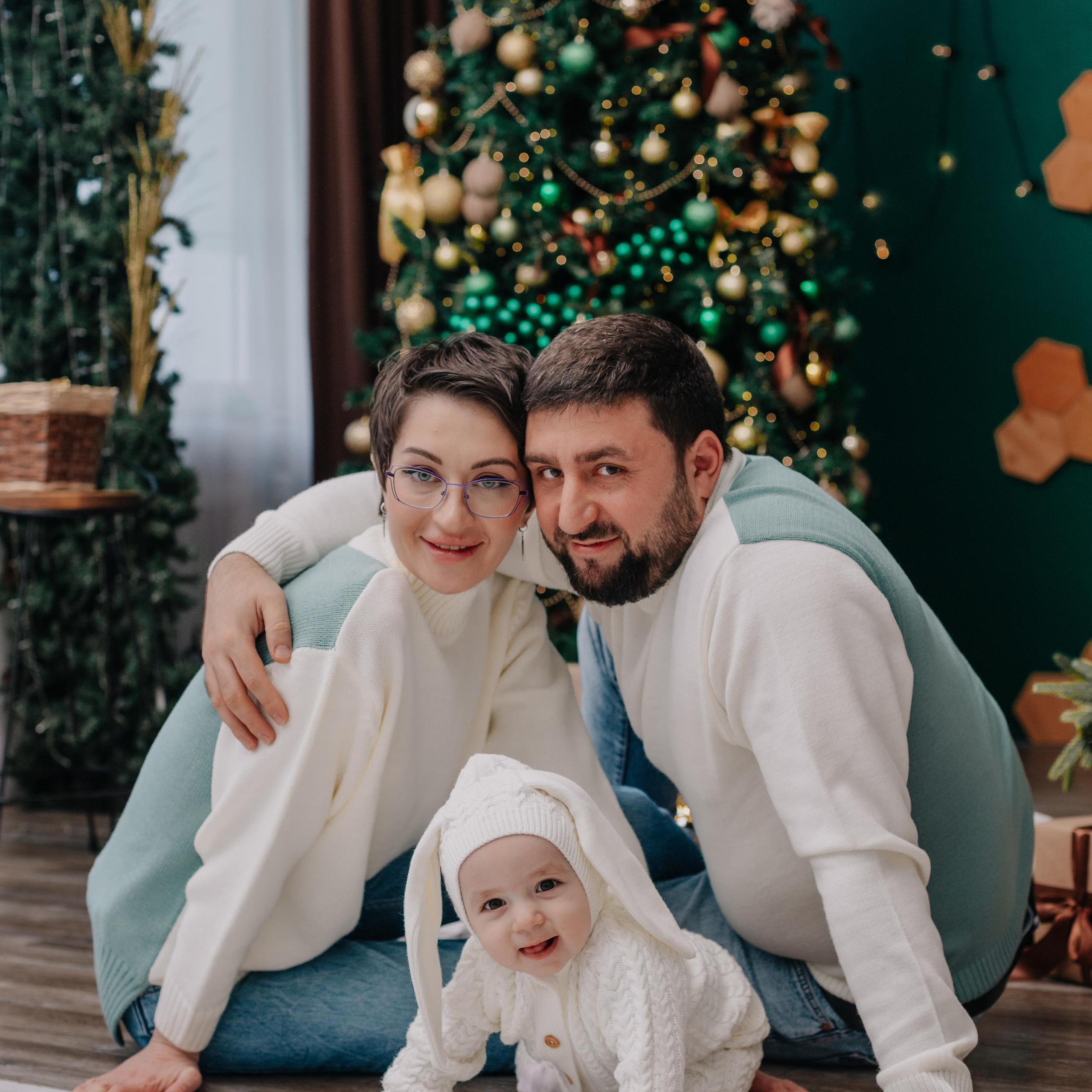 Оля и семья (Тоффи Видное)