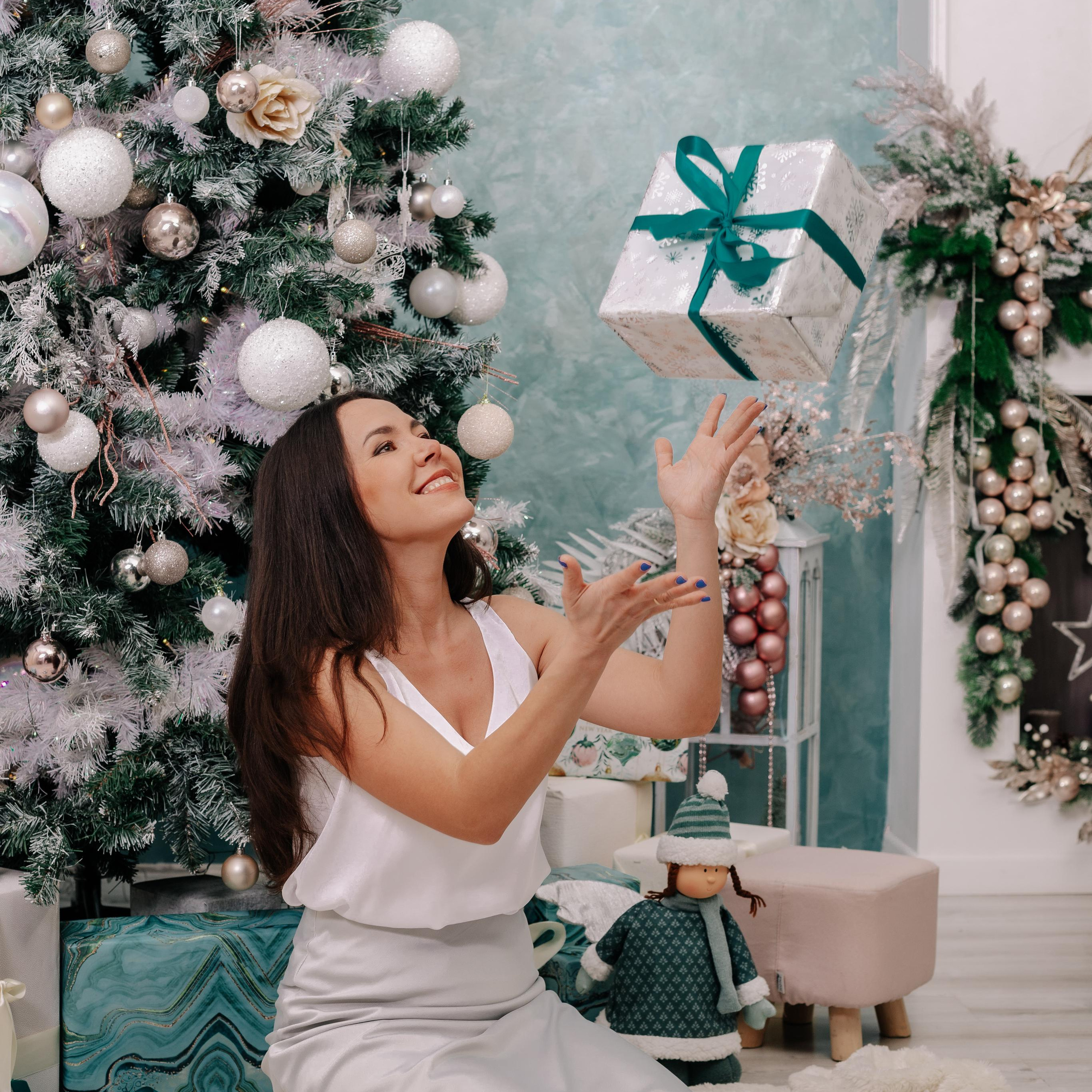 Александра и семья (Тоффи Видное)