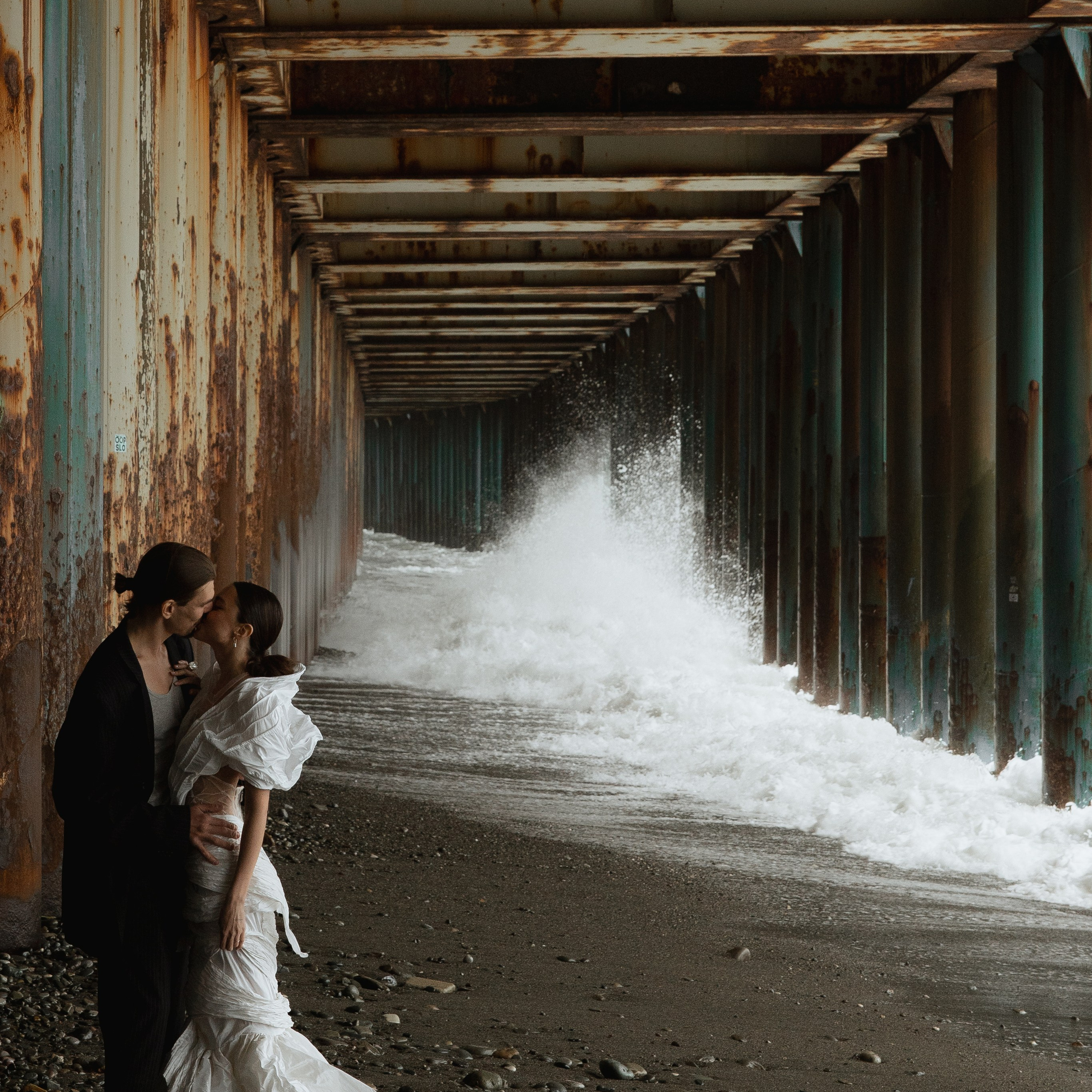 я буду руками тебя обнявшими…