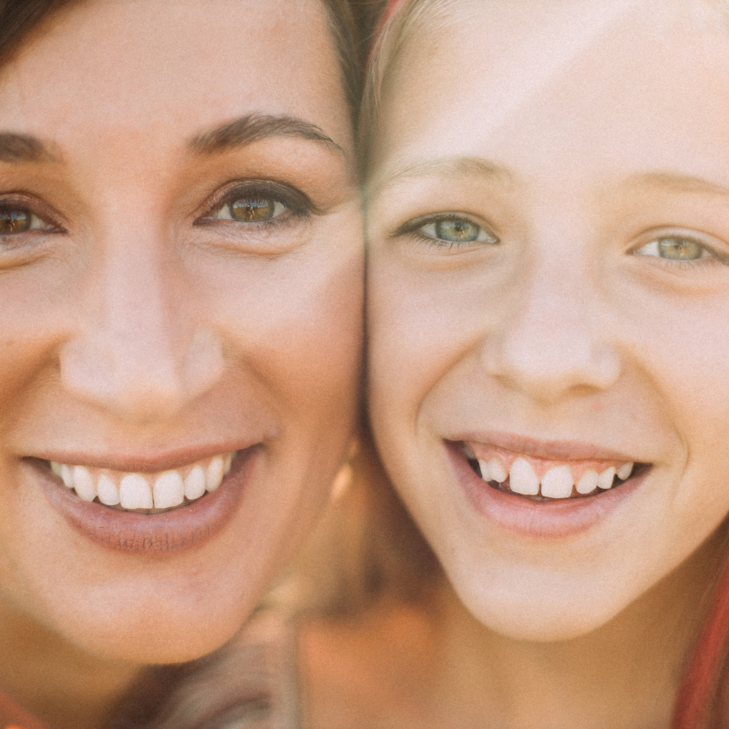 Настя и Майя