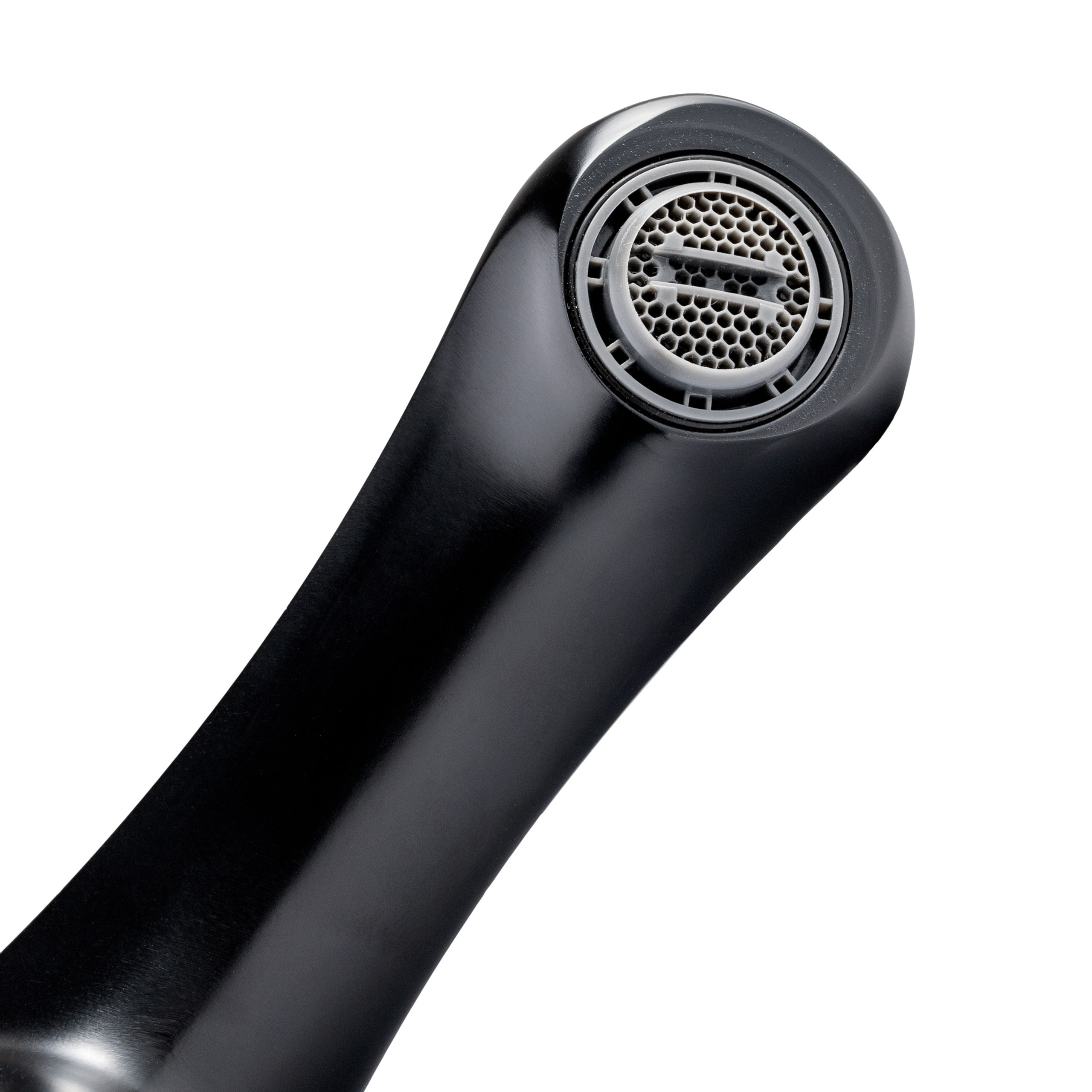 Сантехнический смеситель для ванной — предметная фотосъёмка