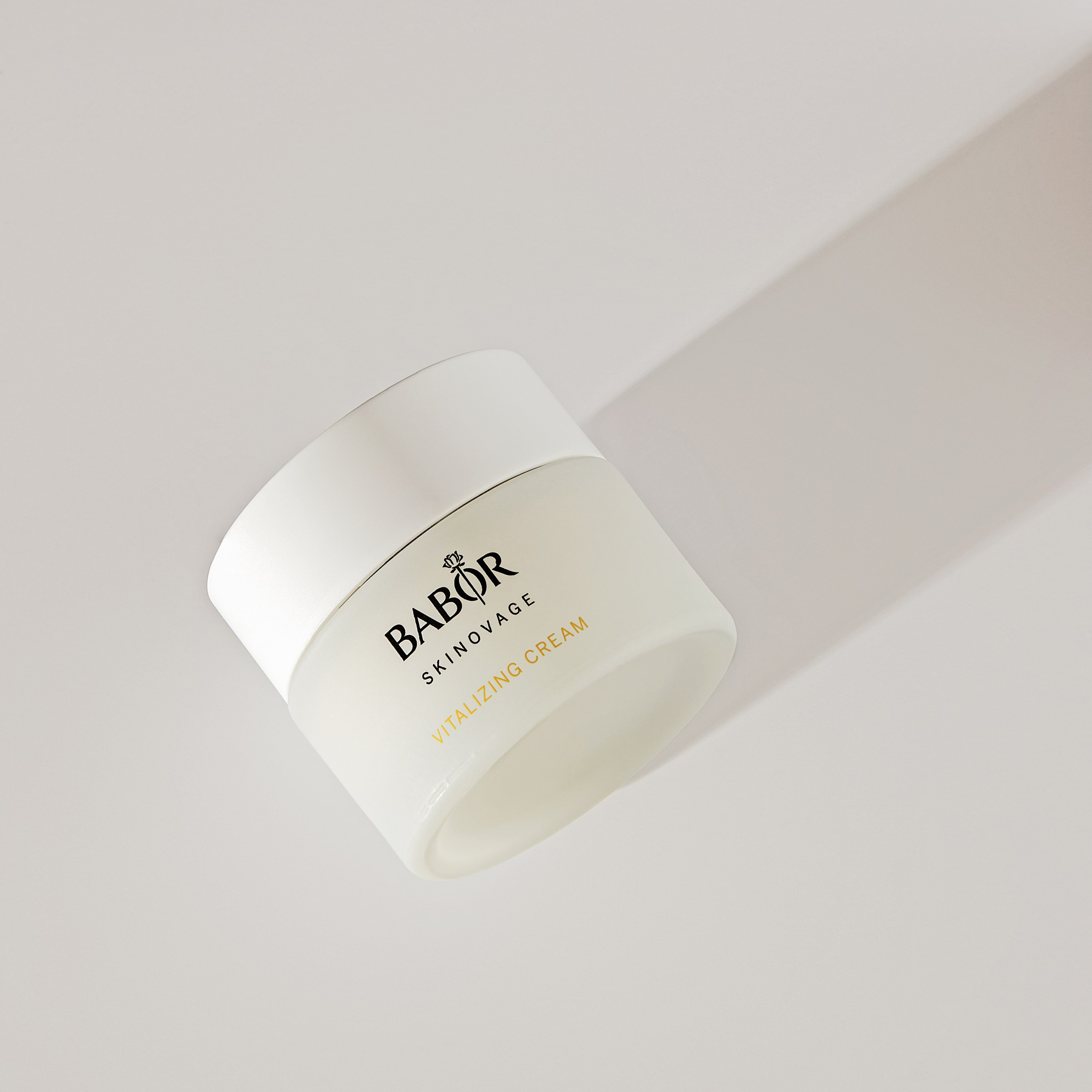 предметное фото крема с тенью, съёмка для карточки товара WB и Ozon