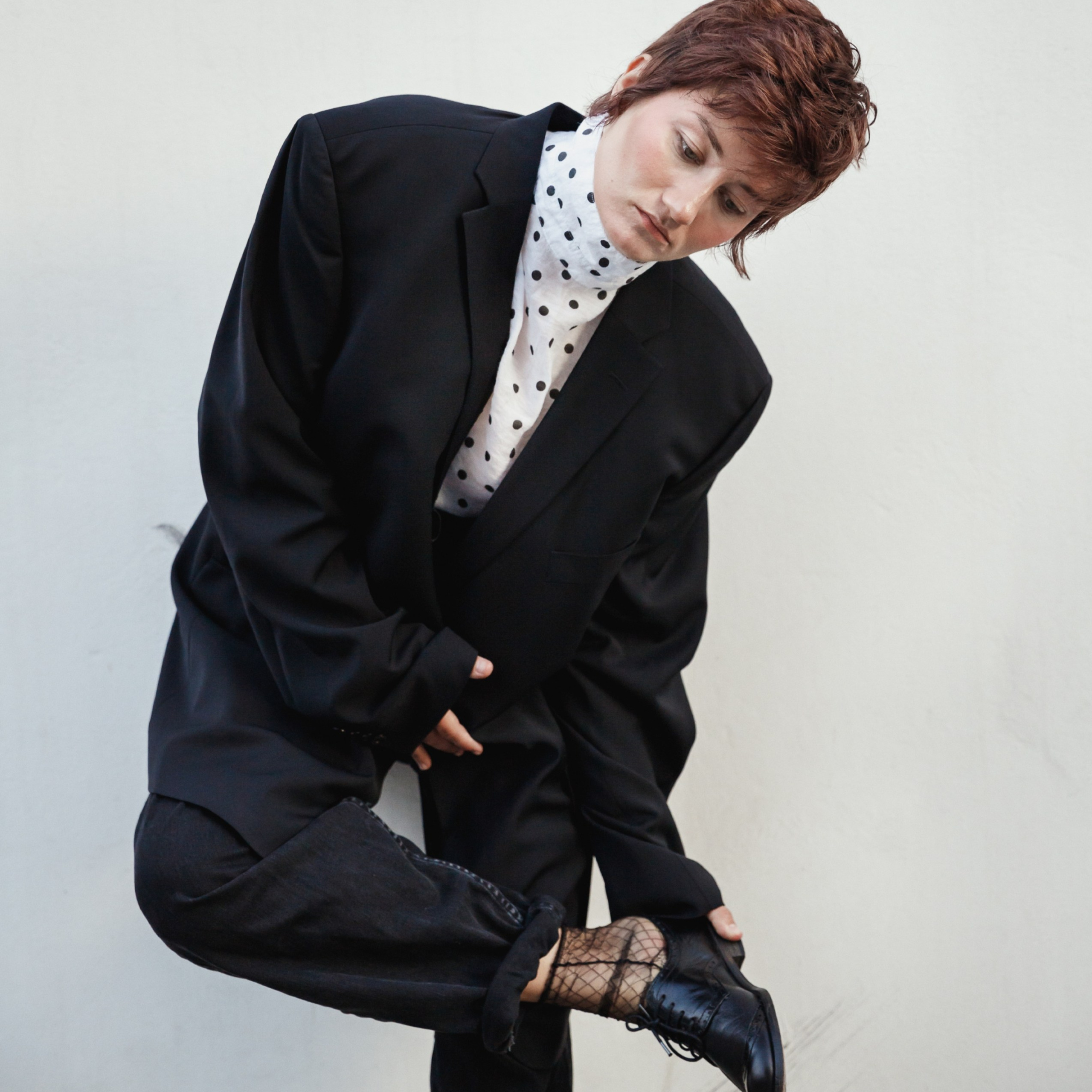 Костюм на модели — фото для интернет-магазина