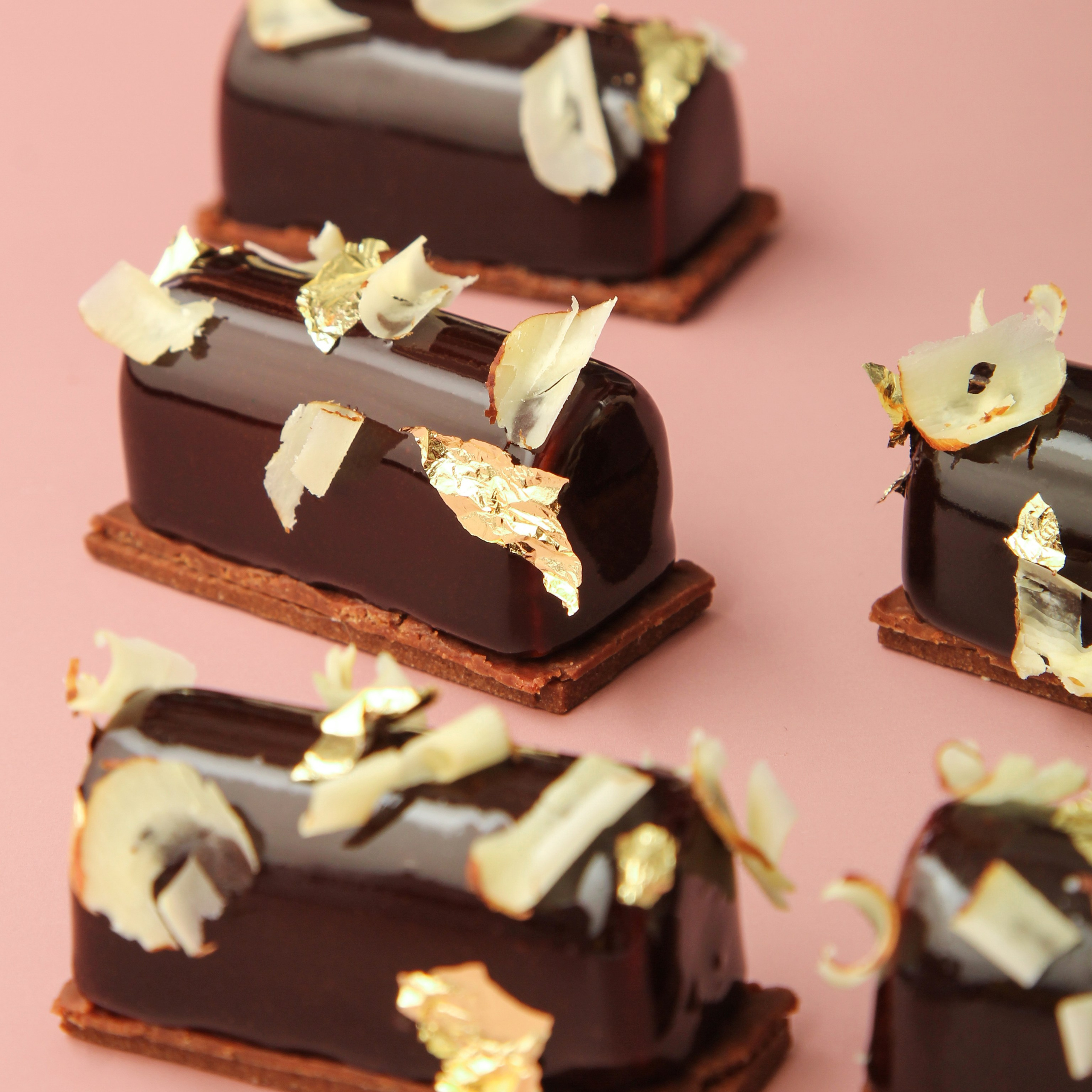 Фуд-фотография в двух стилях: яркие десерты и минимализм закусок | food fashion. Предметный фотограф в СПб | Съемка для Wildberries, Ozon, рекламы | Алан Ульбашев