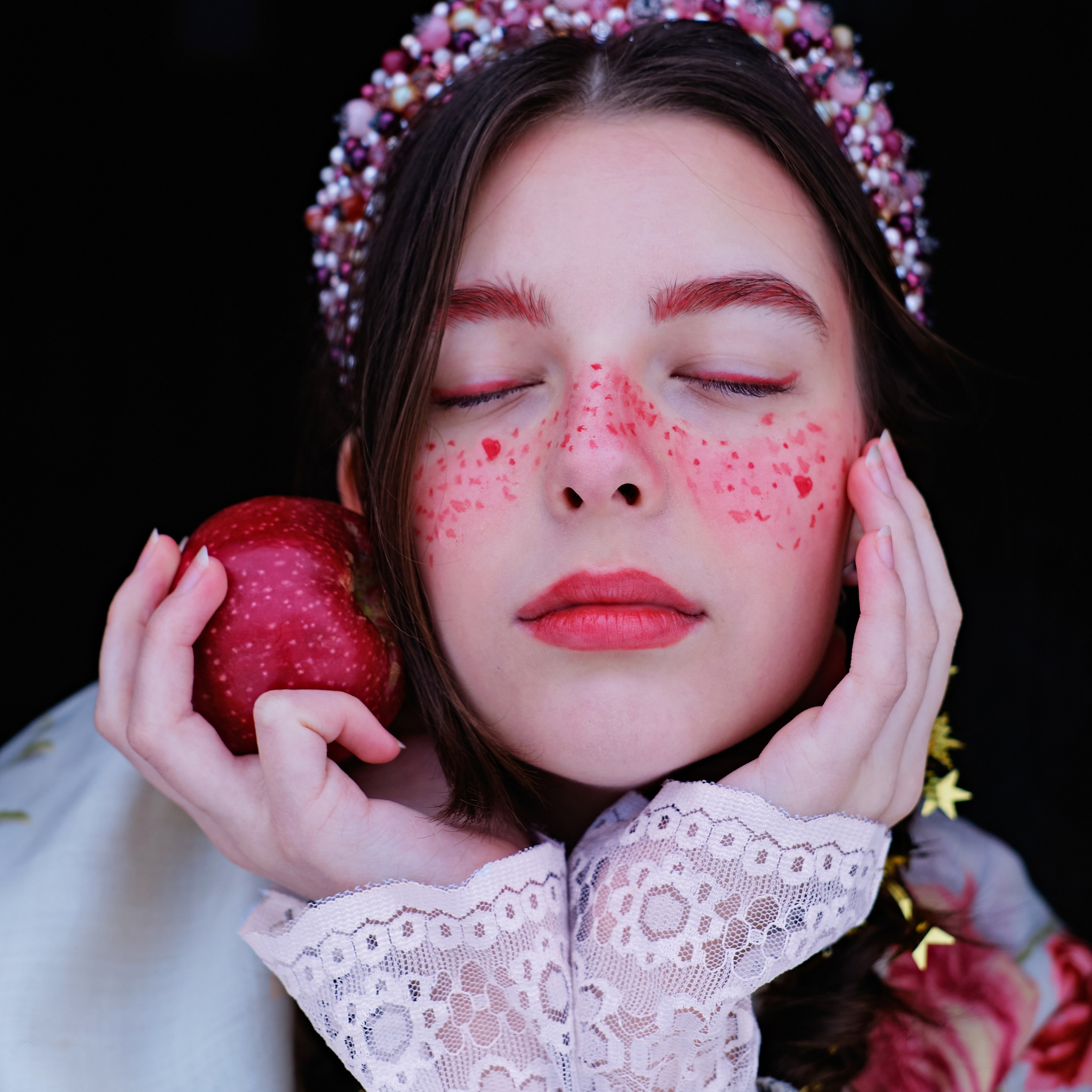 Индивидуальные, семейные, детские фотосессии с К-КАДР в СПб. К-КАДР — фото и видео для маркетплейсов в СПб