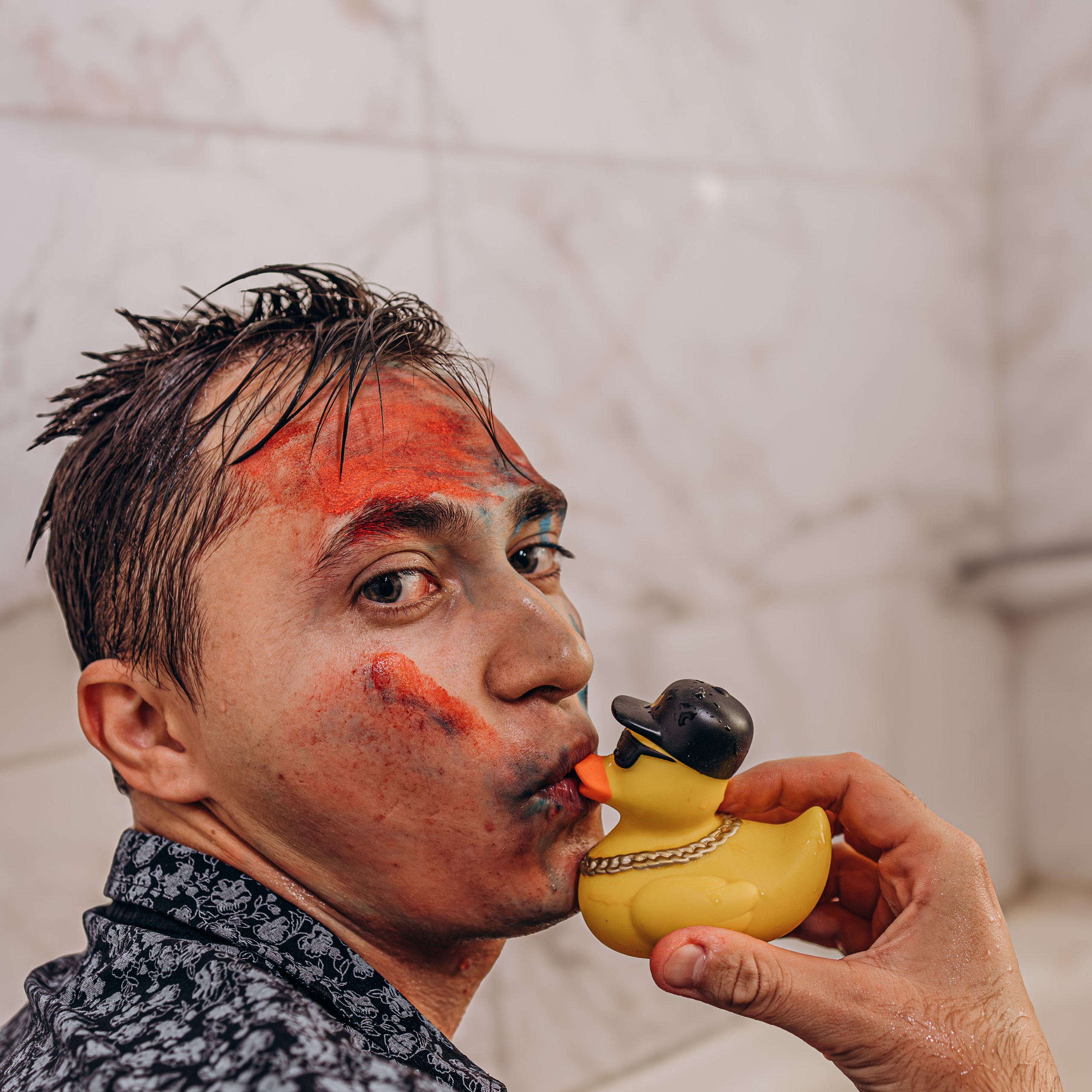 Виталий (2025) душ