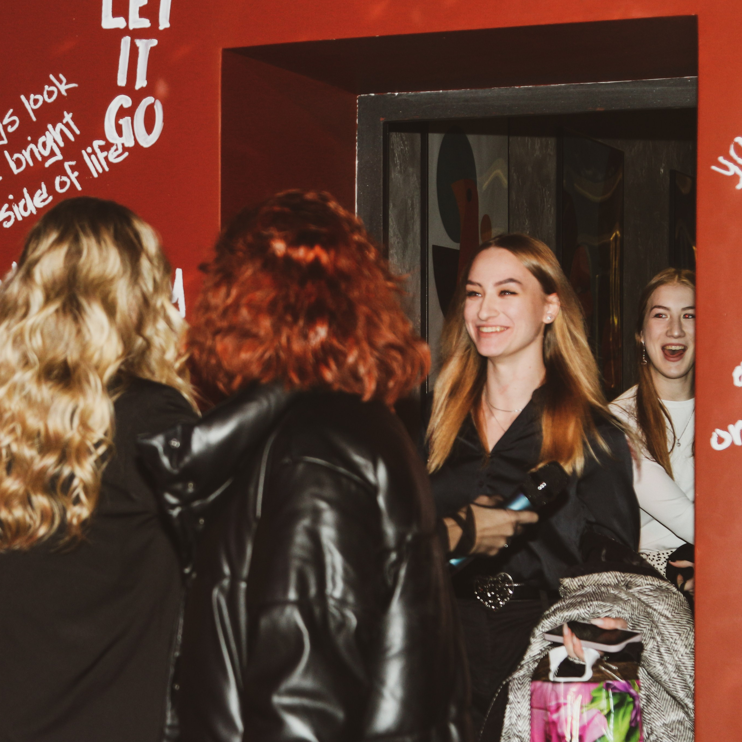 Студия пятница 3. Алиса Томшина — Фотограф