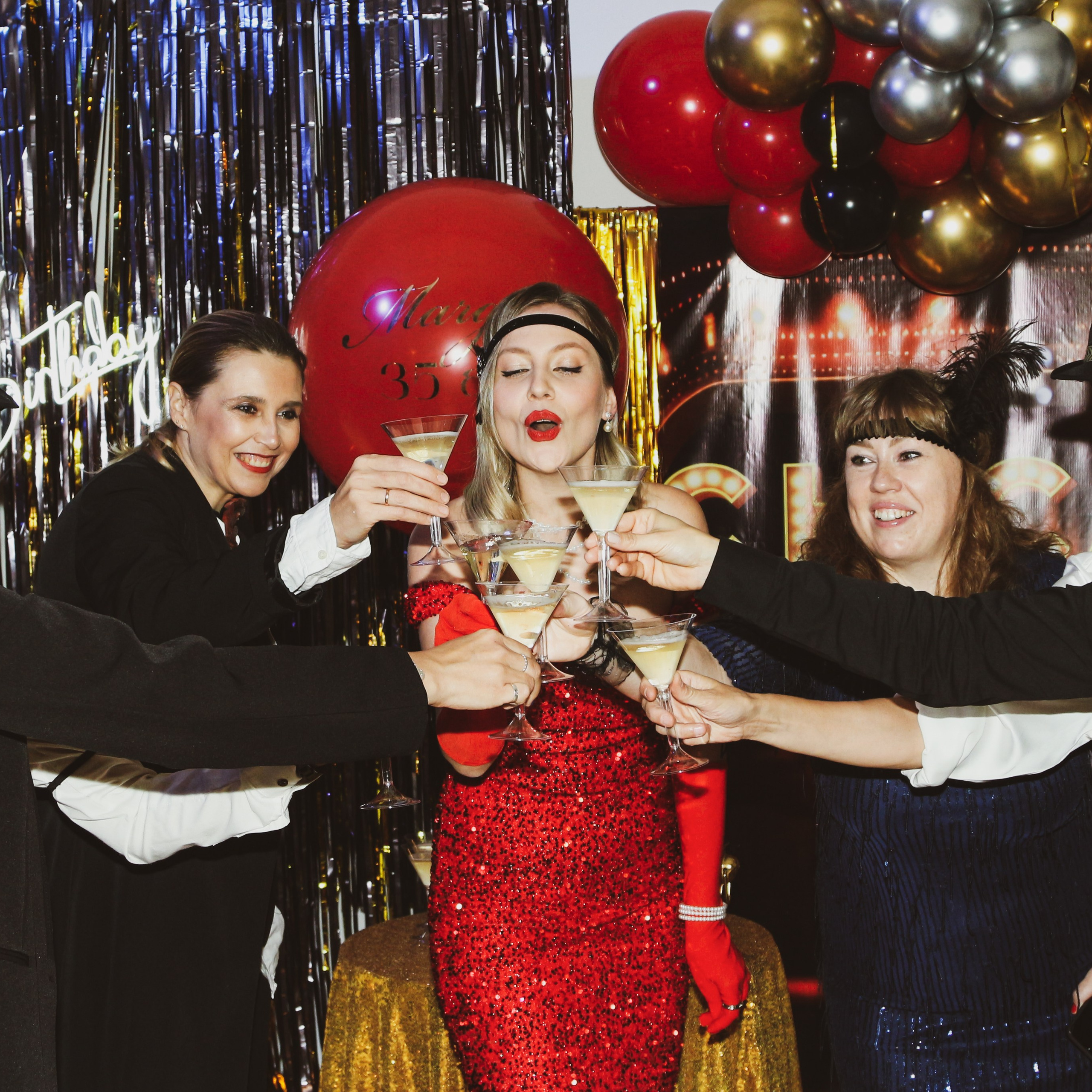 День рождения к/ф Чикаго. Алиса Томшина — Фотограф