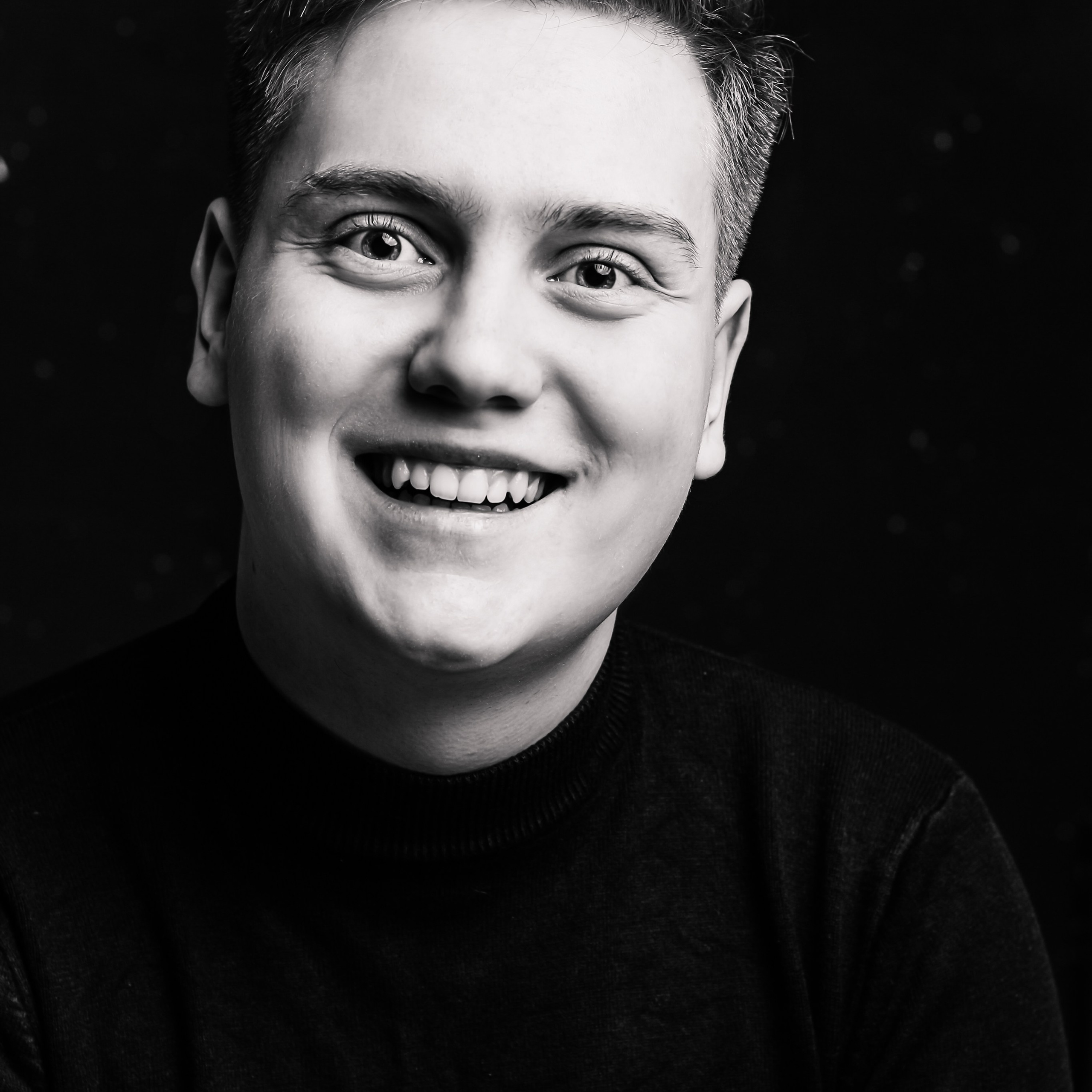 Артем. Алиса Томшина — Фотограф