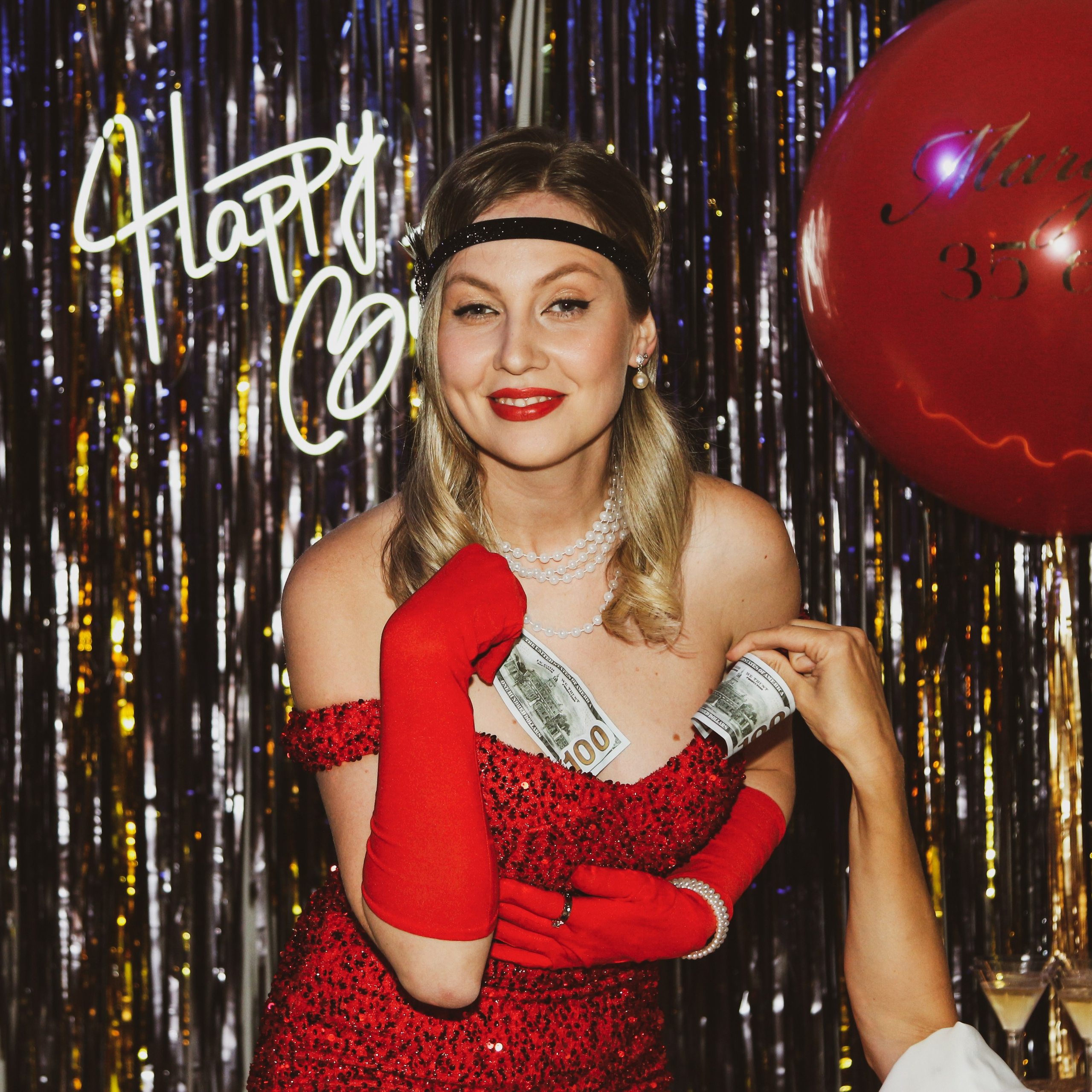 День рождения к/ф Чикаго. Алиса Томшина — Фотограф