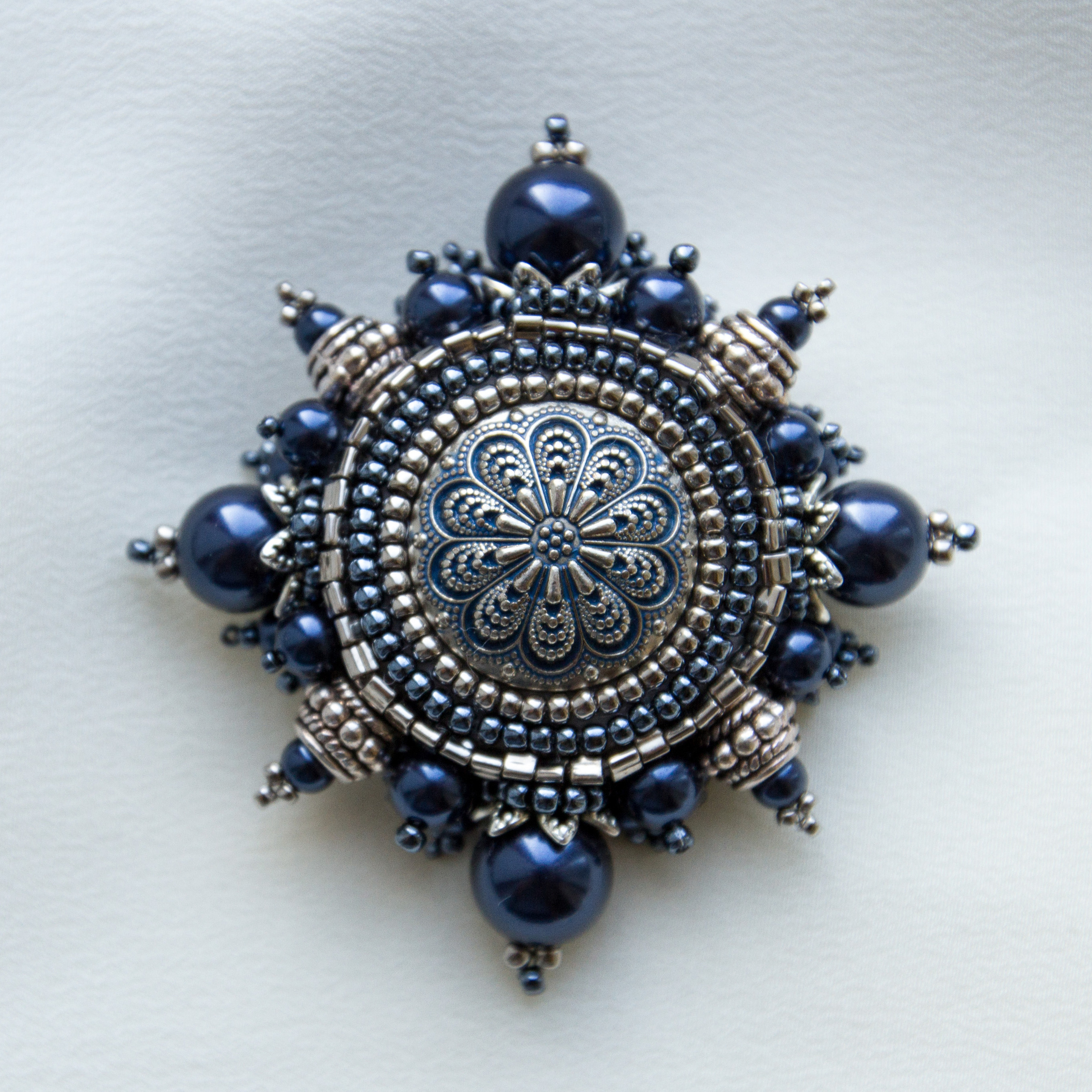 Броши — ордена