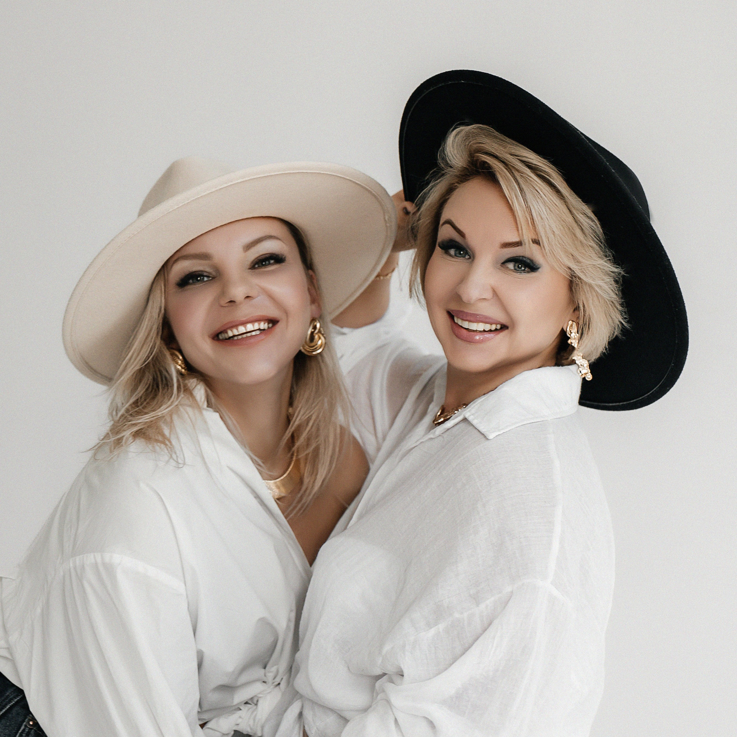 Яна и Кристина