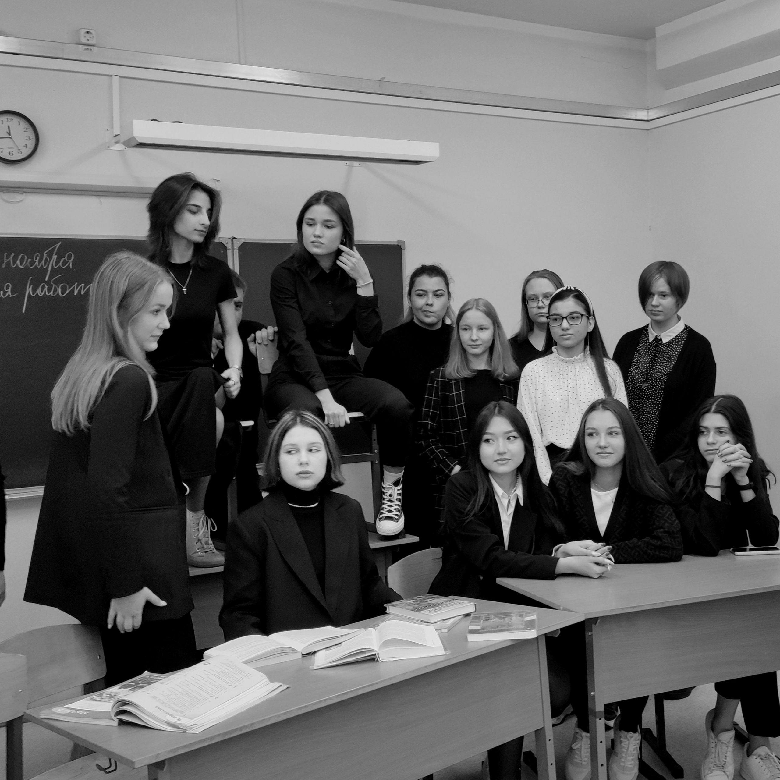 ОБО МНЕ. Школьный фотограф в Москве Марья Булычёва