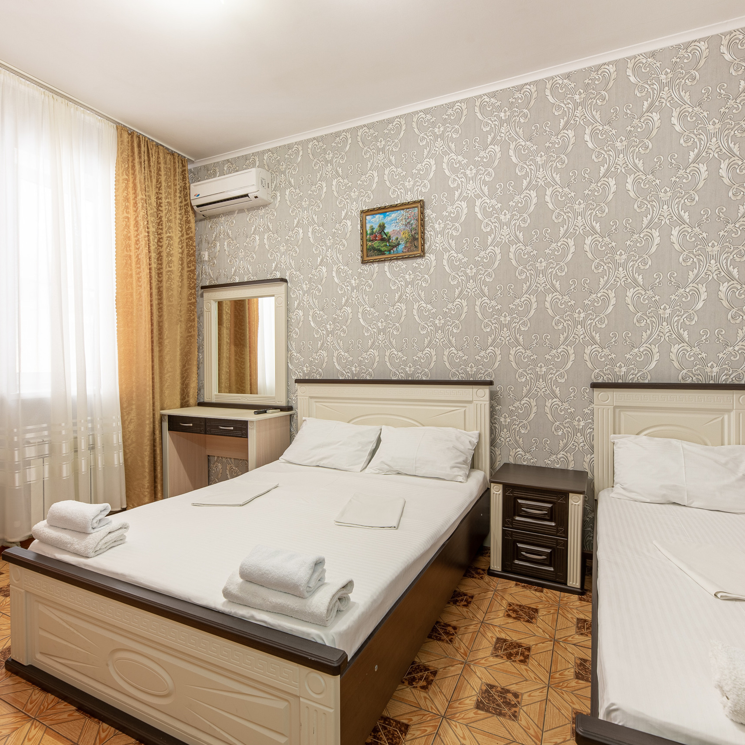 Renatphoto-Отзывы о профессиональном фотографе в Анапе. Профессиональная фотосъёмка интерьеров, предметная фотосессия еды для меню г. Анапа