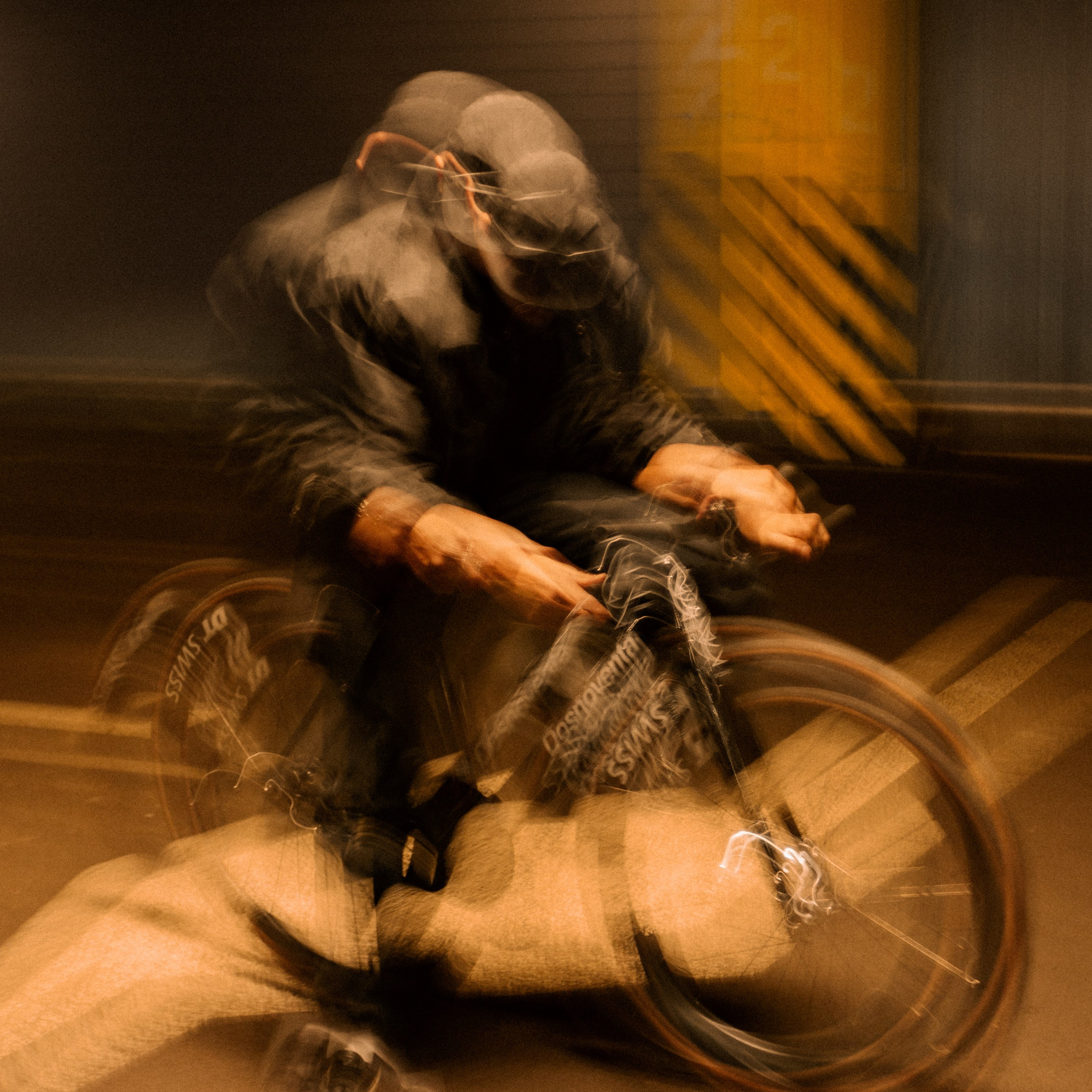 dosnoventa x antonbentframe