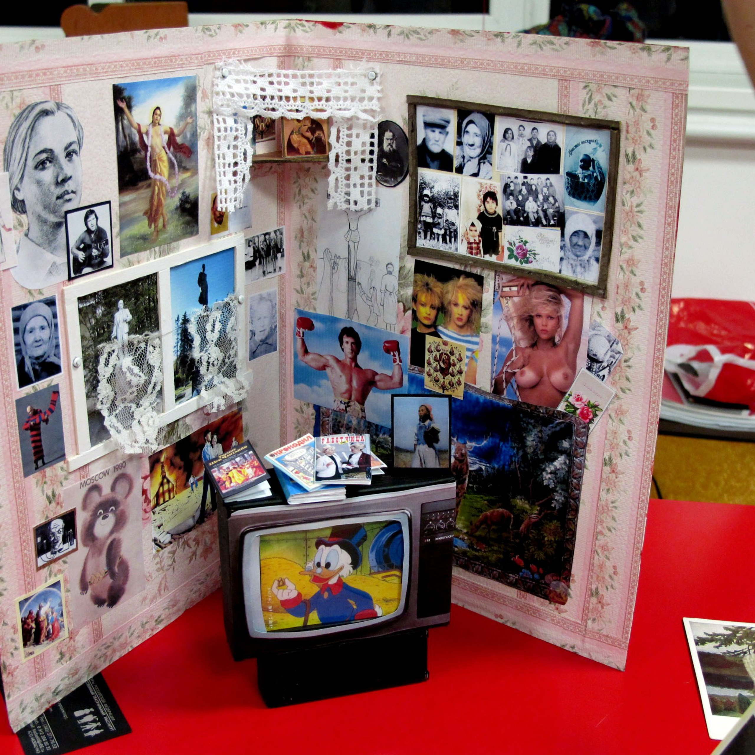 La Boîte-en-valise 2012. Ilmira Bolotyan — Interdisciplinary Artist and Curator