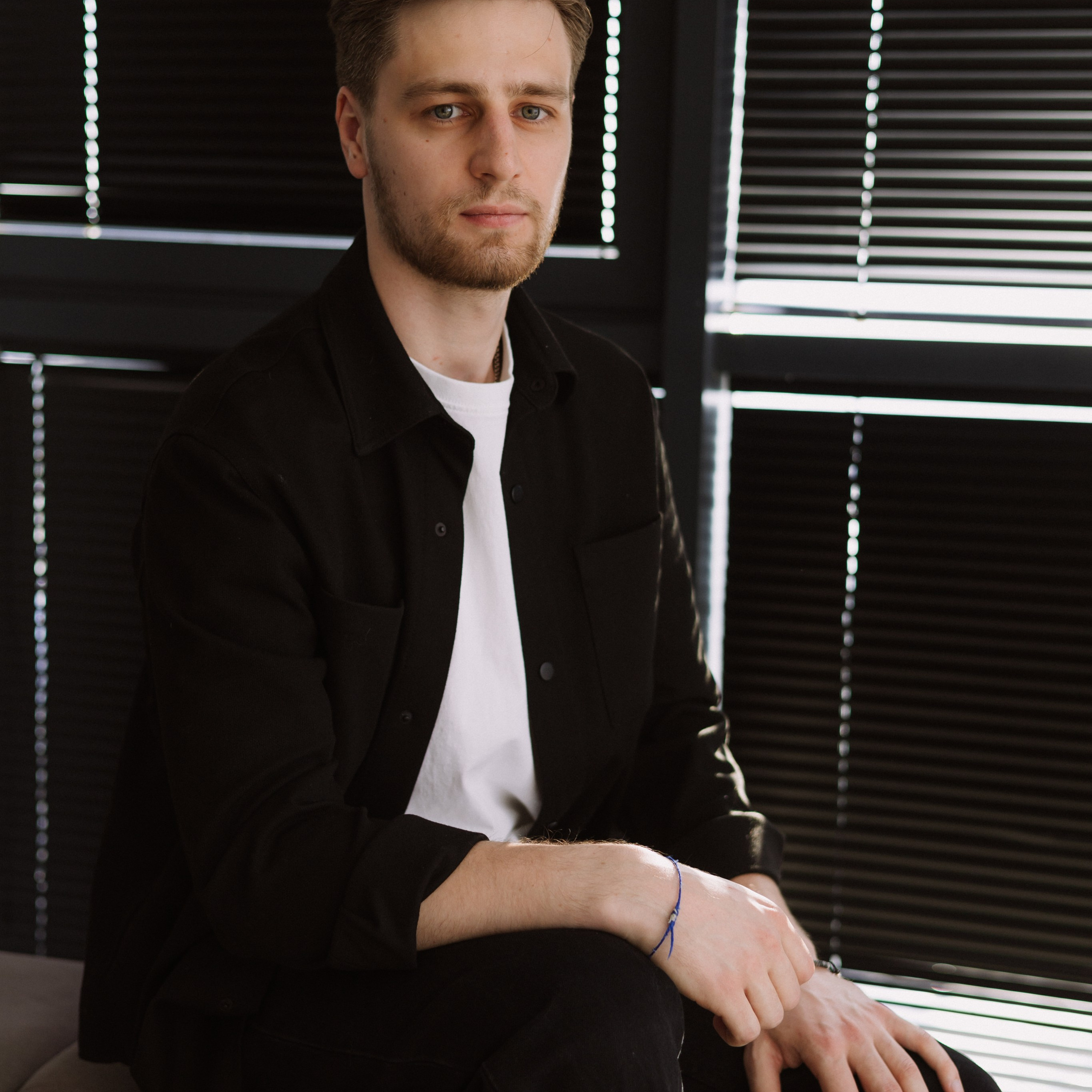 Студийная. Большая семья. Фотограф Уфа Башкирия Мухаметянова Алина. Свадебный семейный портретный