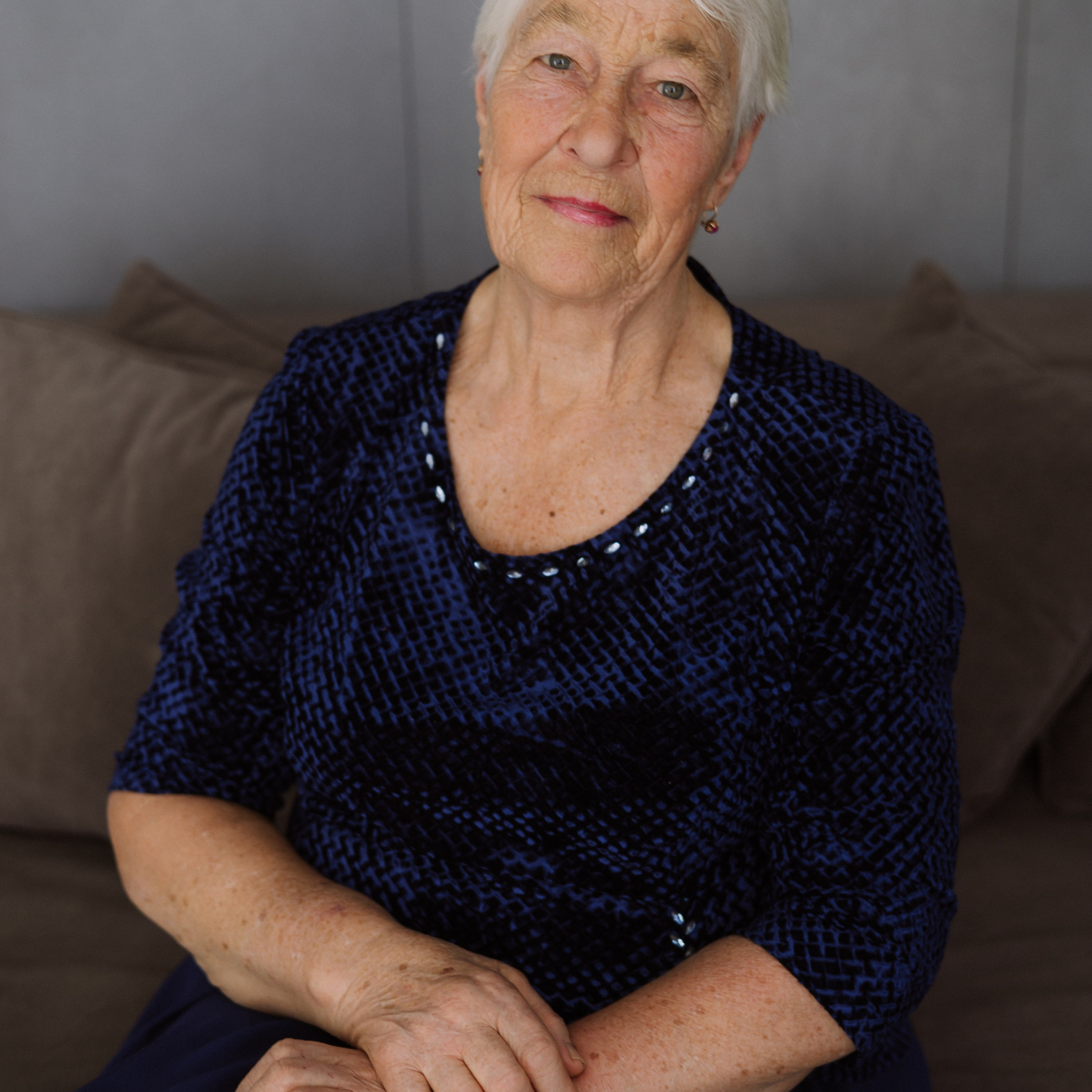 Студийная. Большая семья. Фотограф Уфа Башкирия Мухаметянова Алина. Свадебный семейный портретный