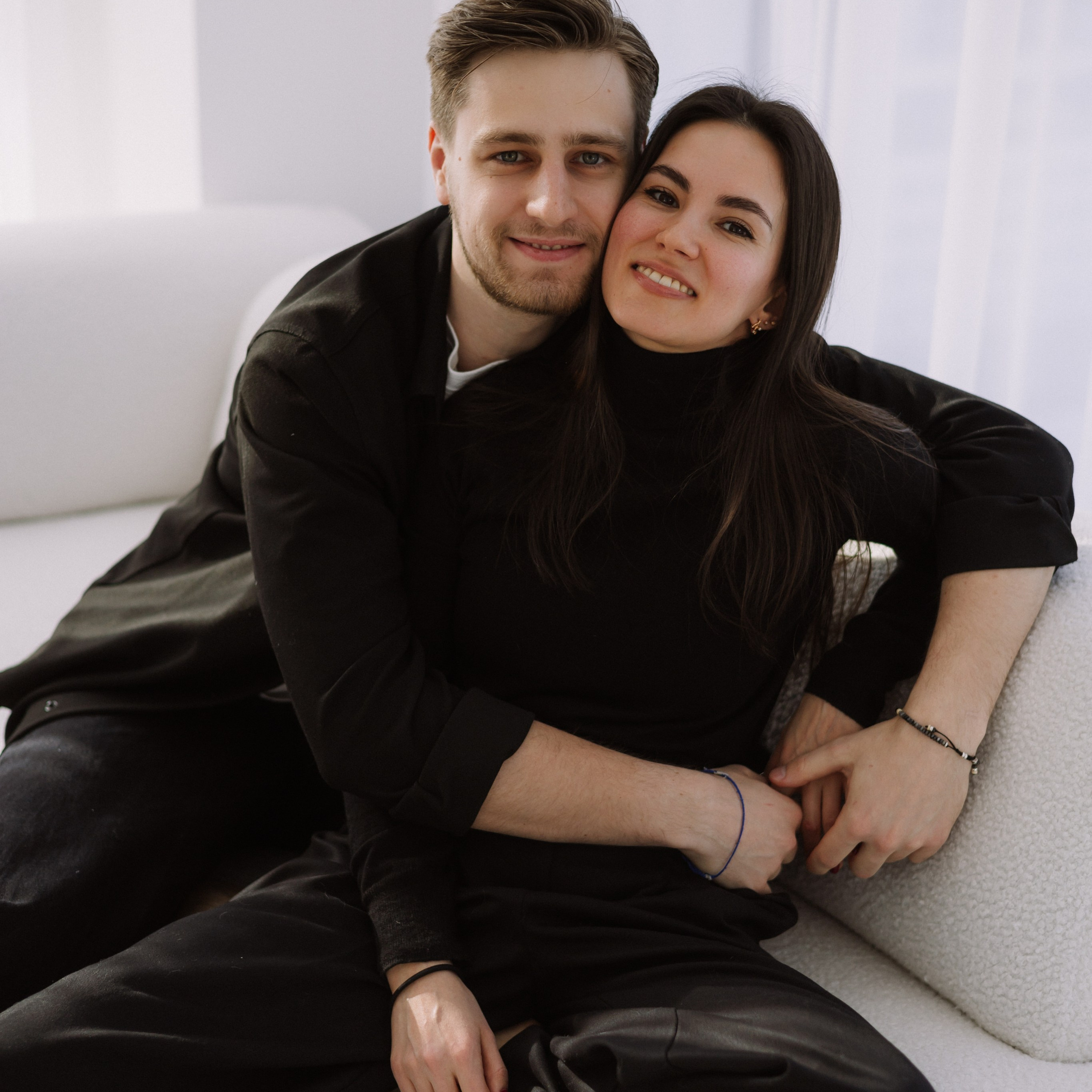 Студийная. Большая семья. Фотограф Уфа Башкирия Мухаметянова Алина. Свадебный семейный портретный