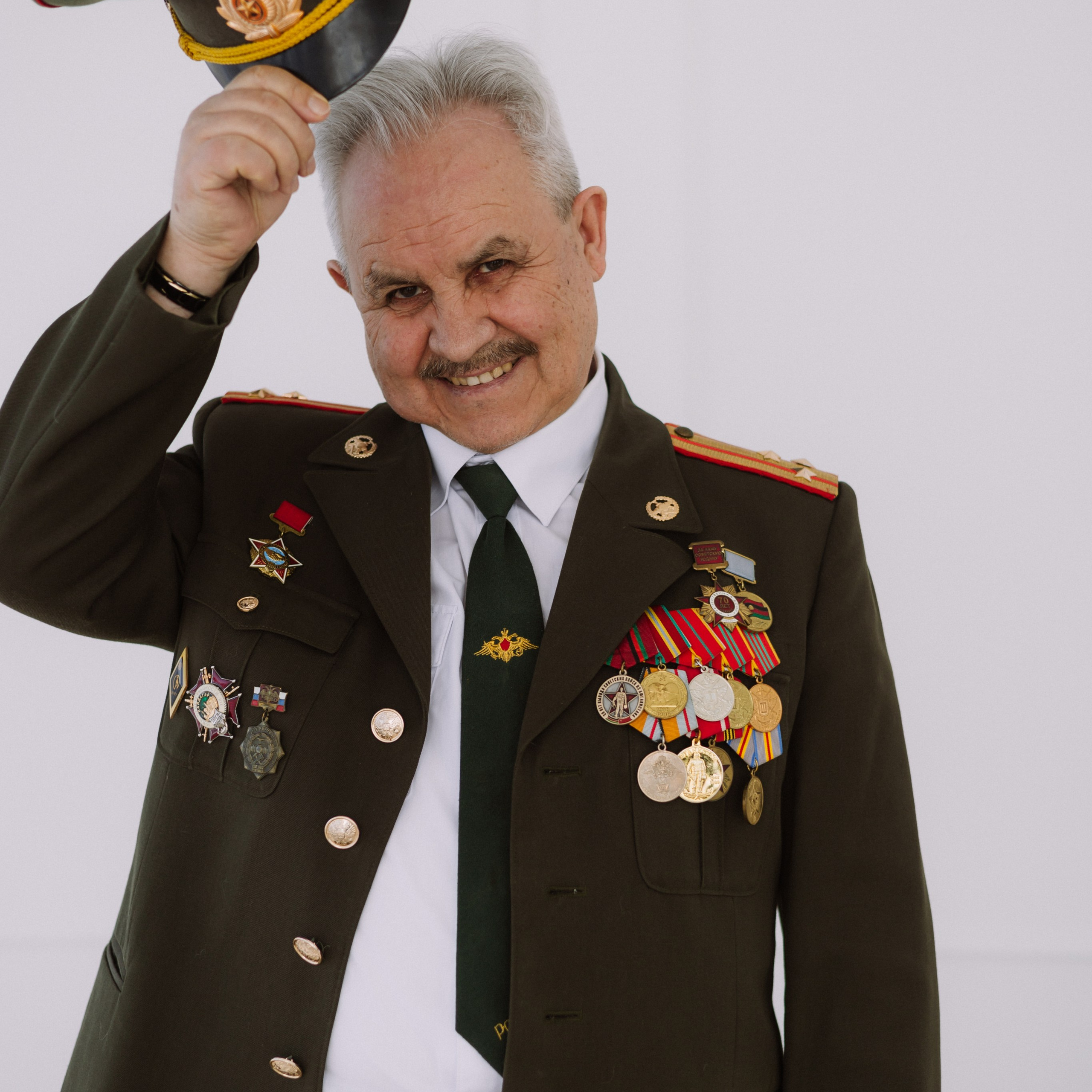 Студийная. Большая семья. Фотограф Уфа Башкирия Мухаметянова Алина. Свадебный семейный портретный